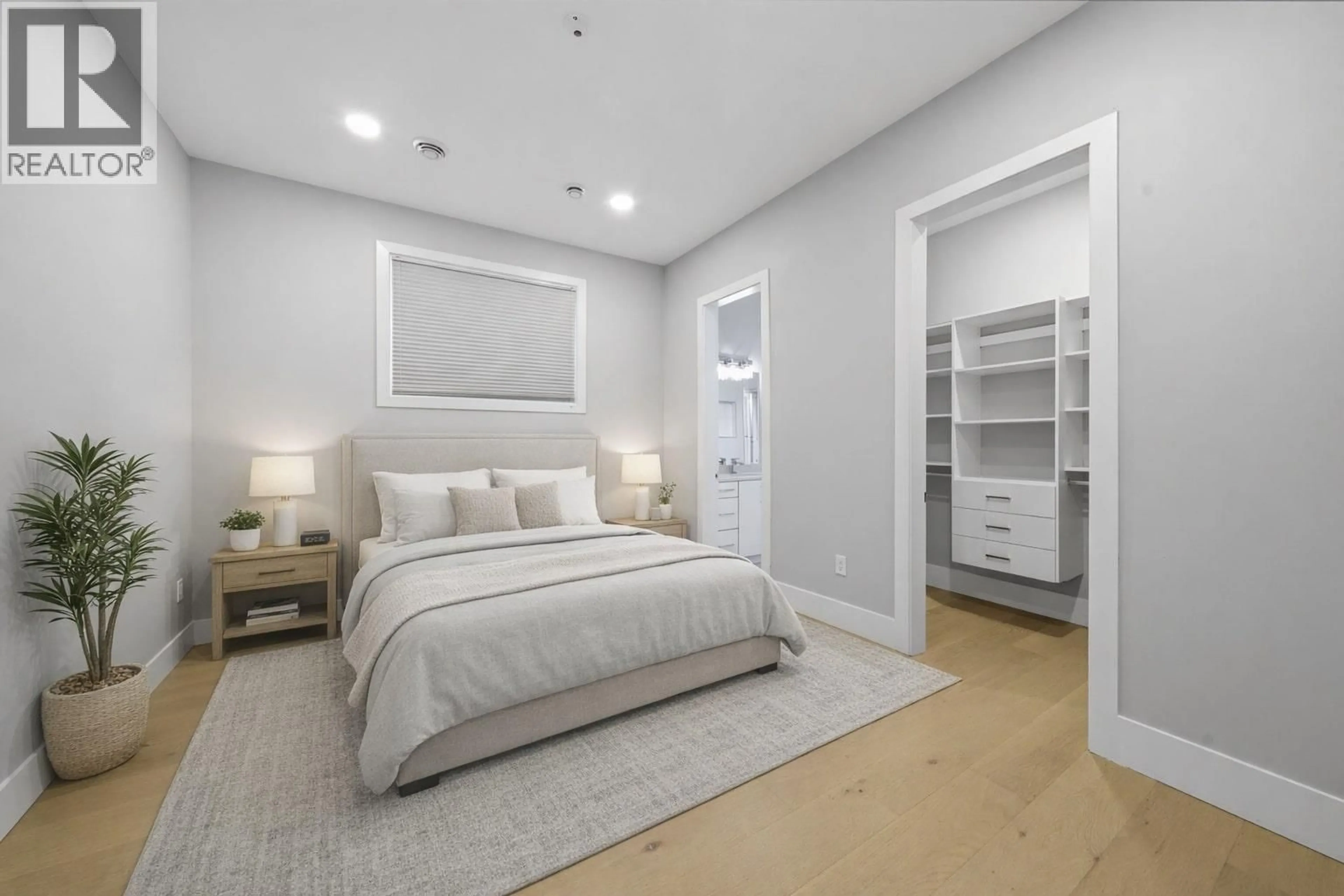 Bedroom with bed, unknown for 1211 FOSTER AVENUE, Coquitlam British Columbia V3J2M8