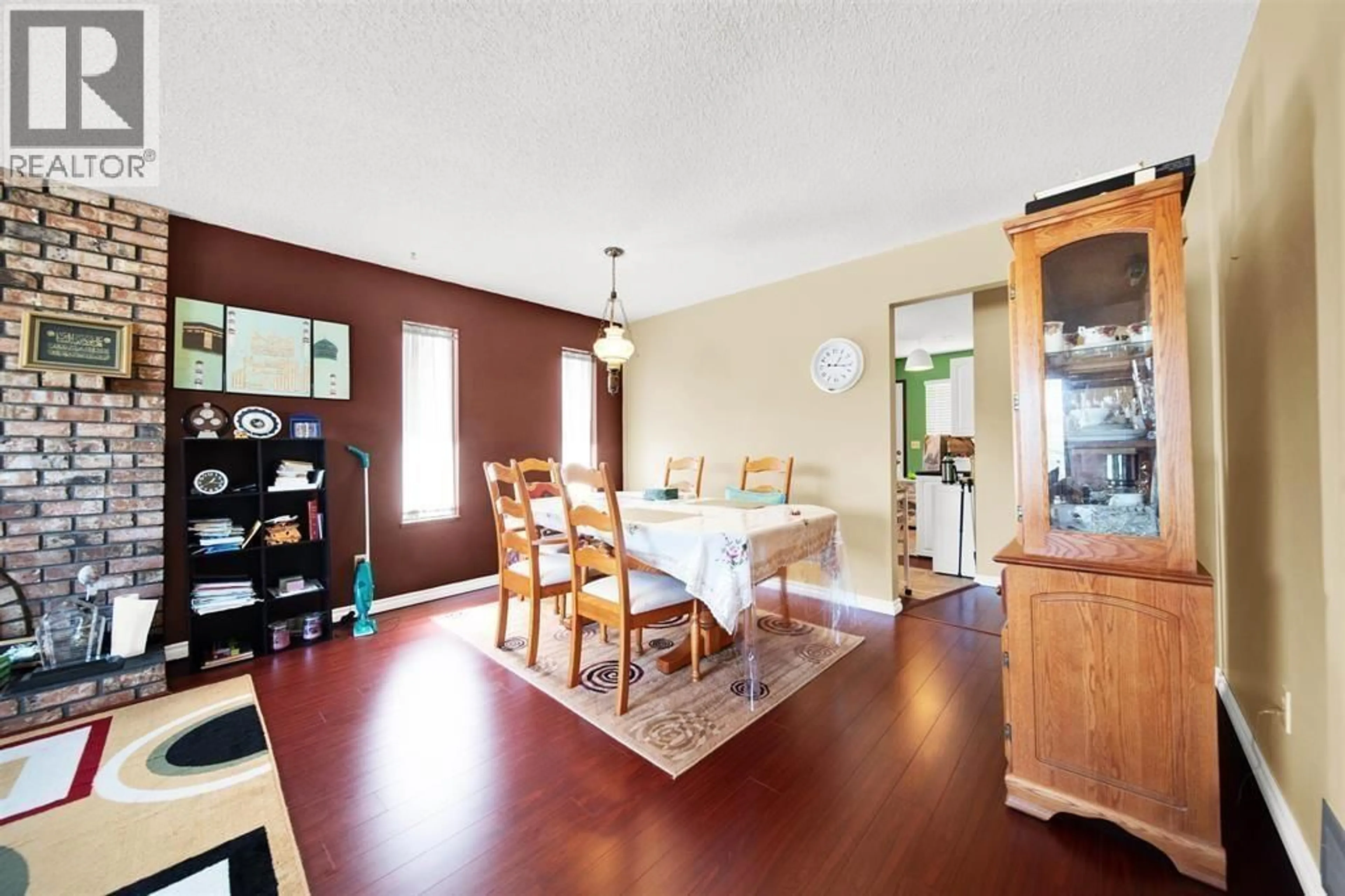 Dining room, wood/laminate floor for 1238 WISE COURT, Coquitlam British Columbia V3E1H9