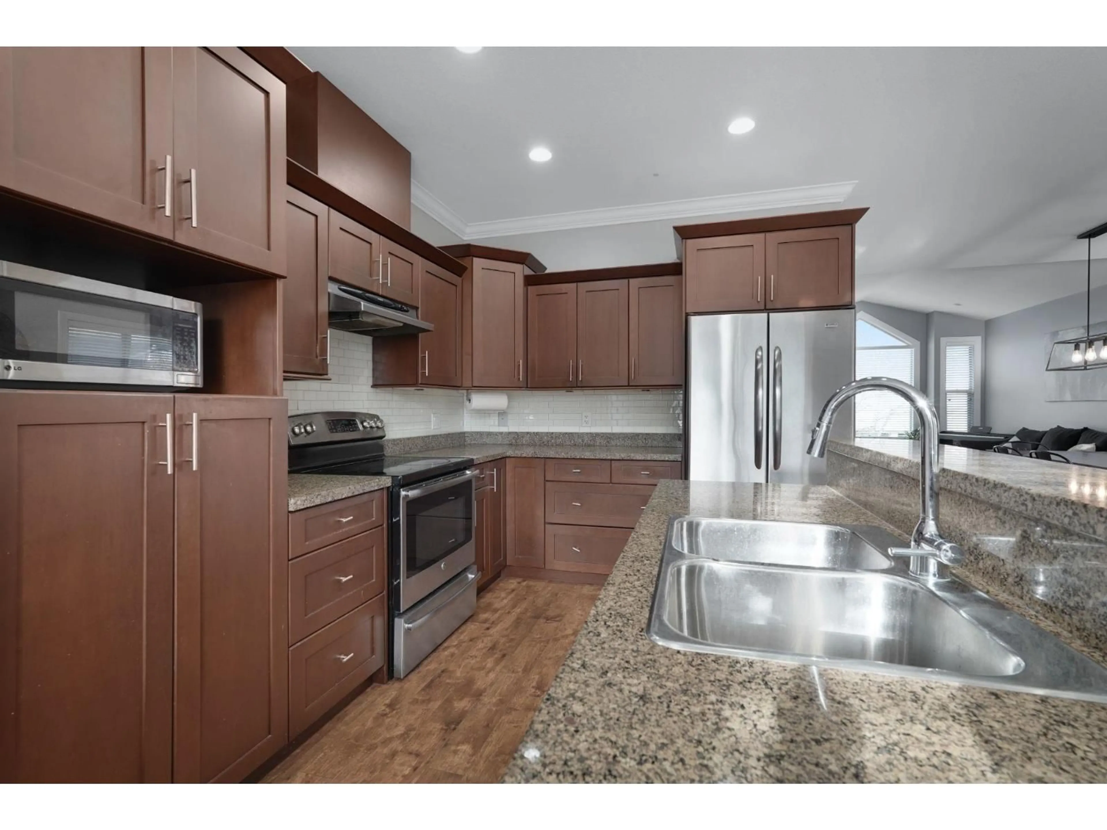 Unknown for 32444 MITCHELL AVENUE, Mission British Columbia V4S0B2