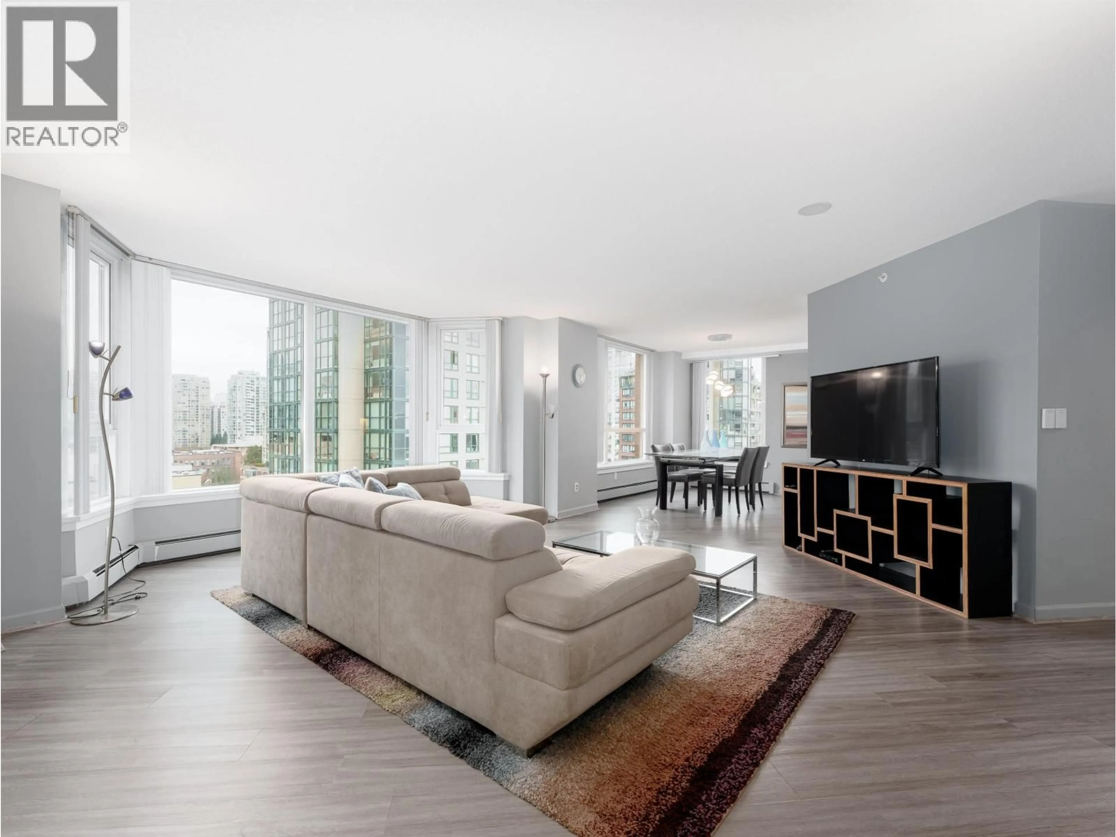 Living room with furniture, unknown for 1306 - 388 DRAKE STREET, Vancouver British Columbia V6B6A8