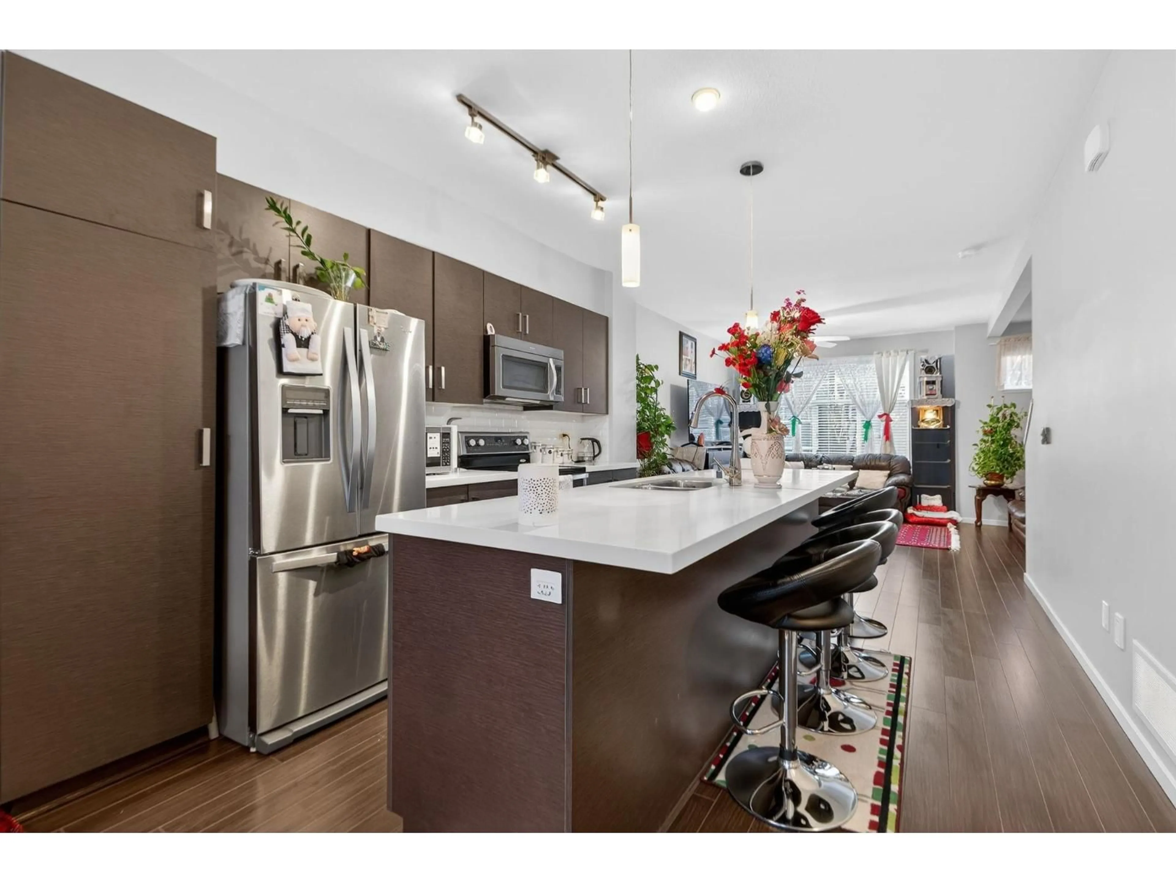 Open concept kitchen, unknown for 20 - 13886 62 AVENUE, Surrey British Columbia V3X0G2