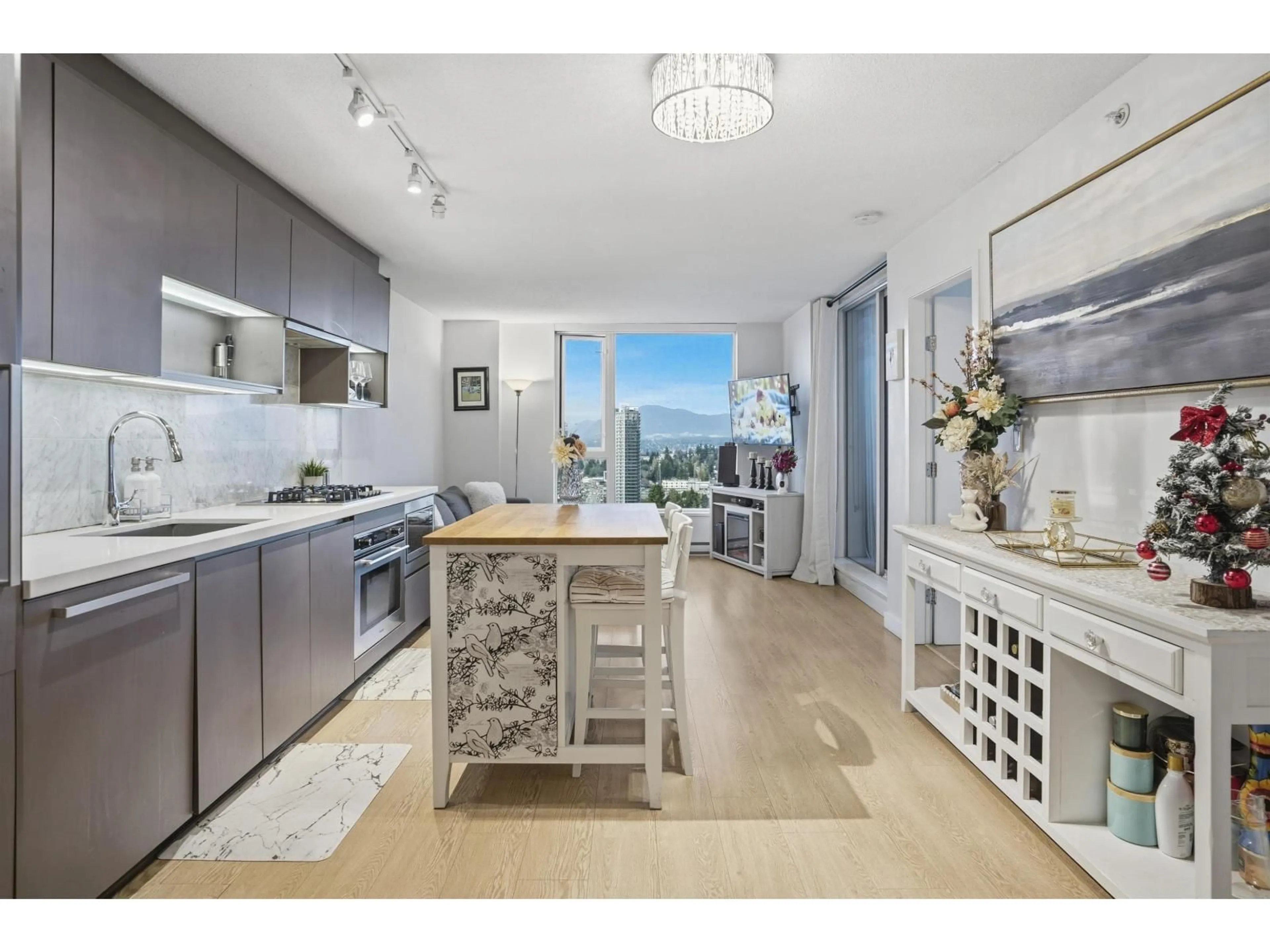 Open concept kitchen, unknown for 3312 - 13750 100 AVENUE, Surrey British Columbia V3T0L3