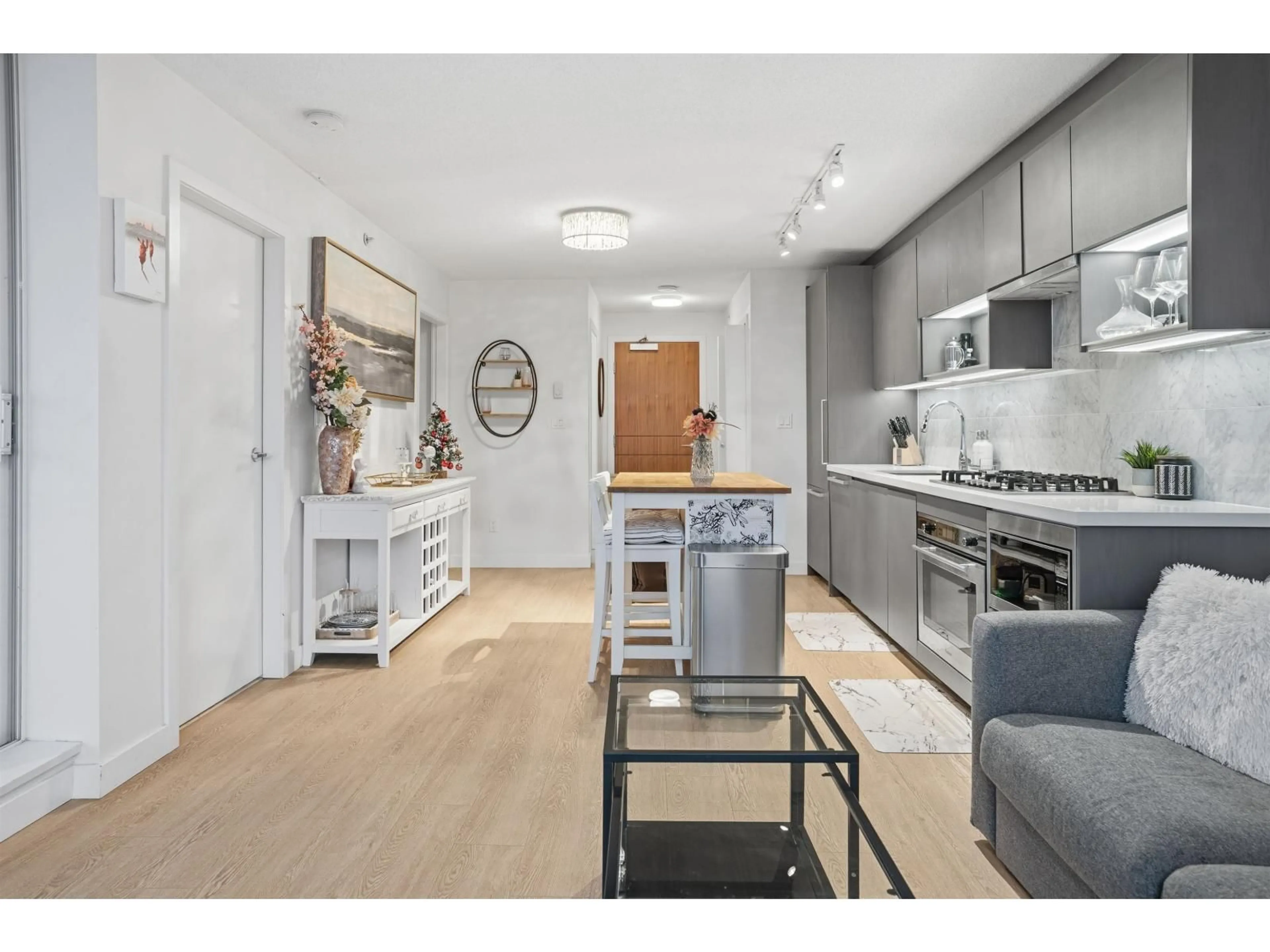 Open concept kitchen, unknown for 3312 - 13750 100 AVENUE, Surrey British Columbia V3T0L3