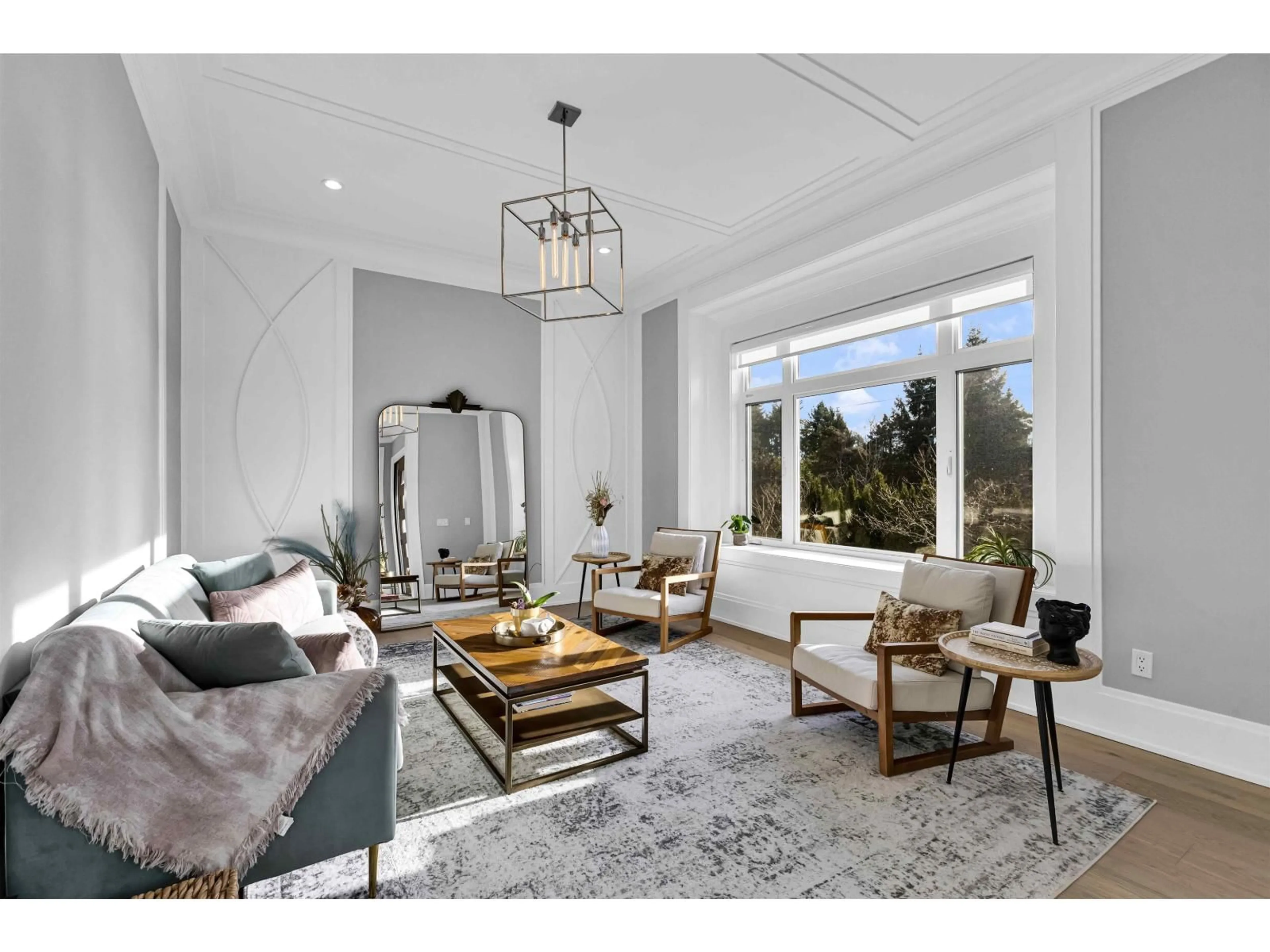 Living room with furniture, unknown for 14149 16 AVENUE, Surrey British Columbia V4A1P9