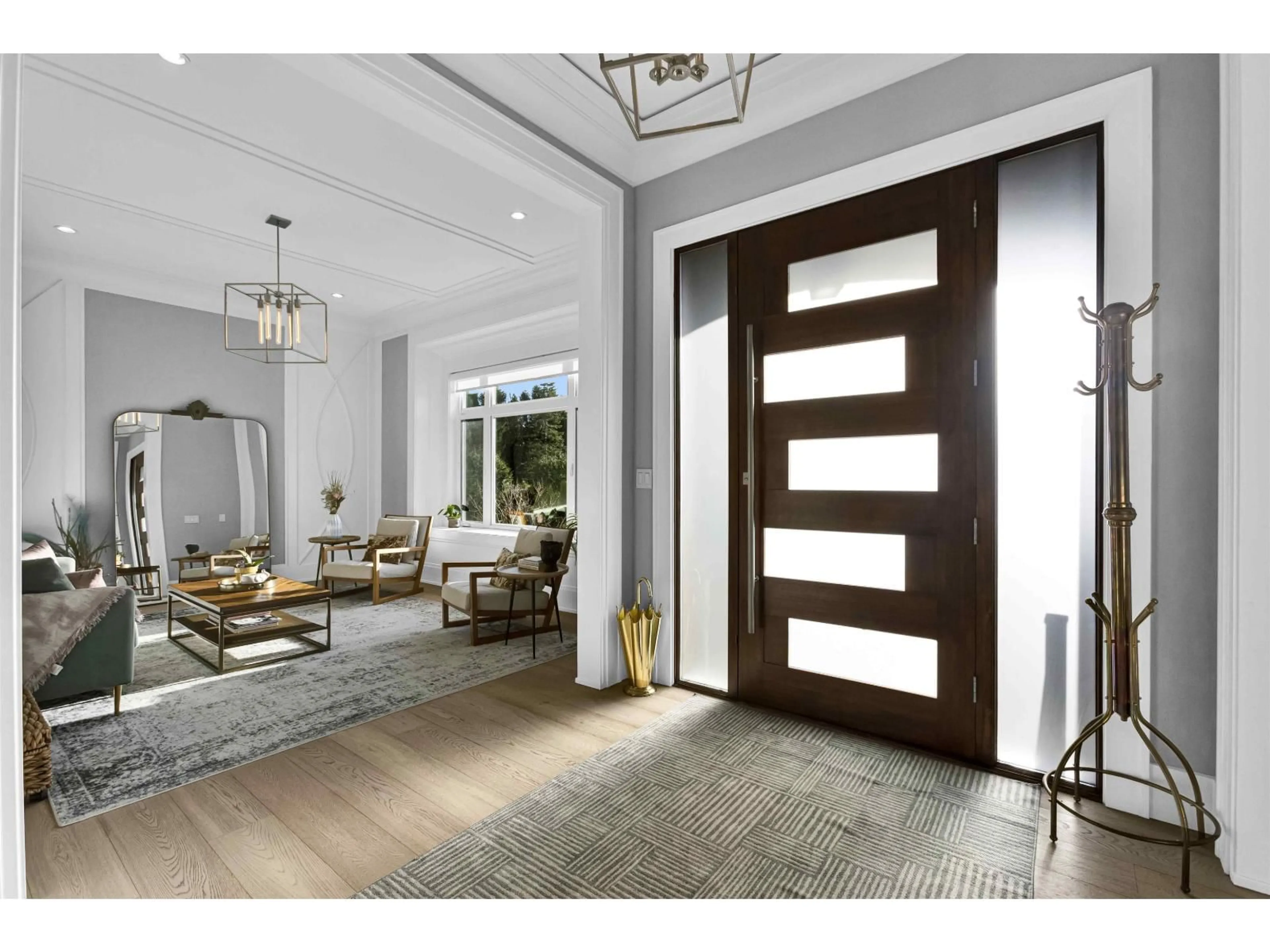 Indoor entryway for 14149 16 AVENUE, Surrey British Columbia V4A1P9