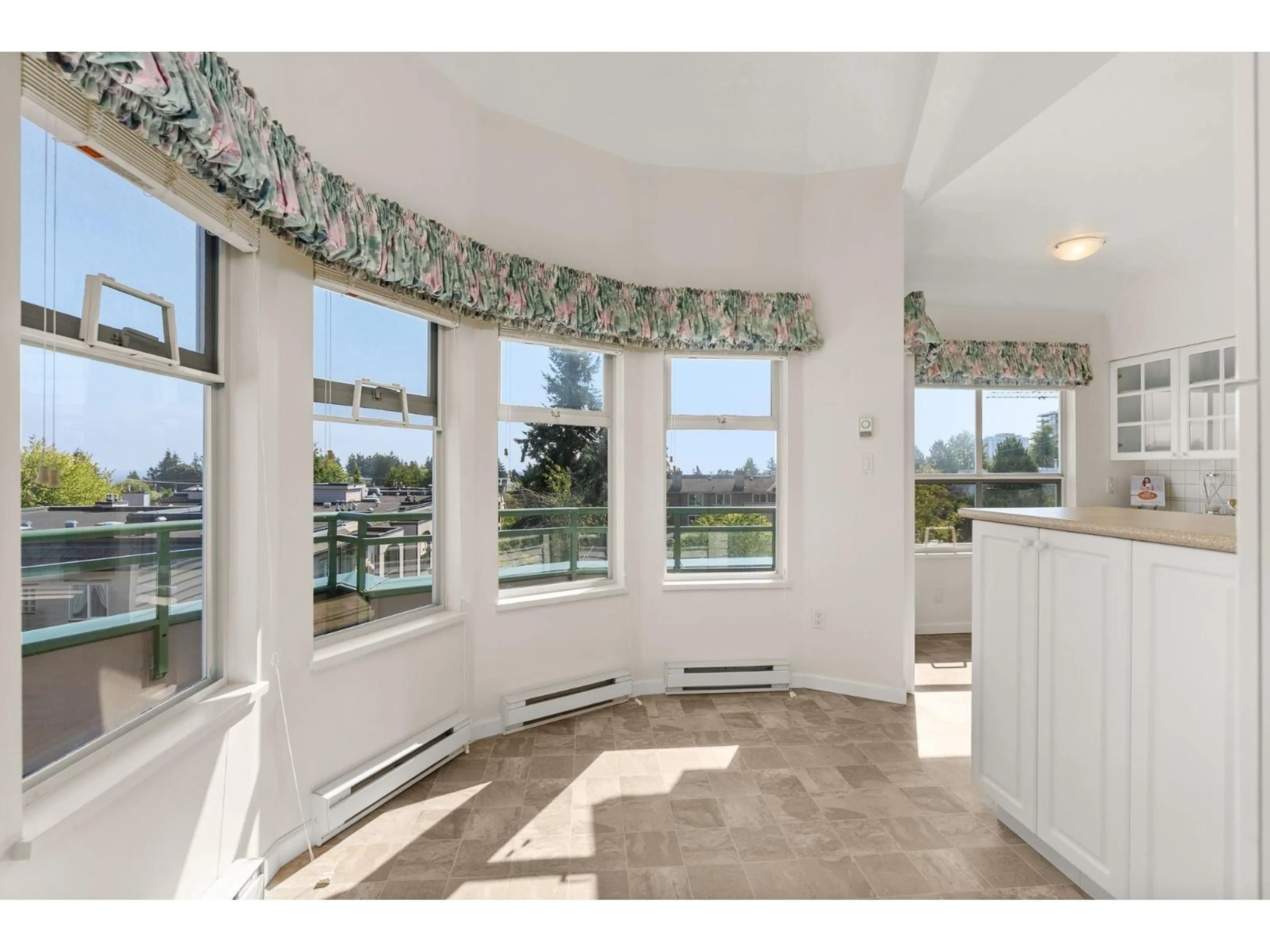 Unknown for 404 - 1576 MERKLIN STREET, White Rock British Columbia V4B5K2