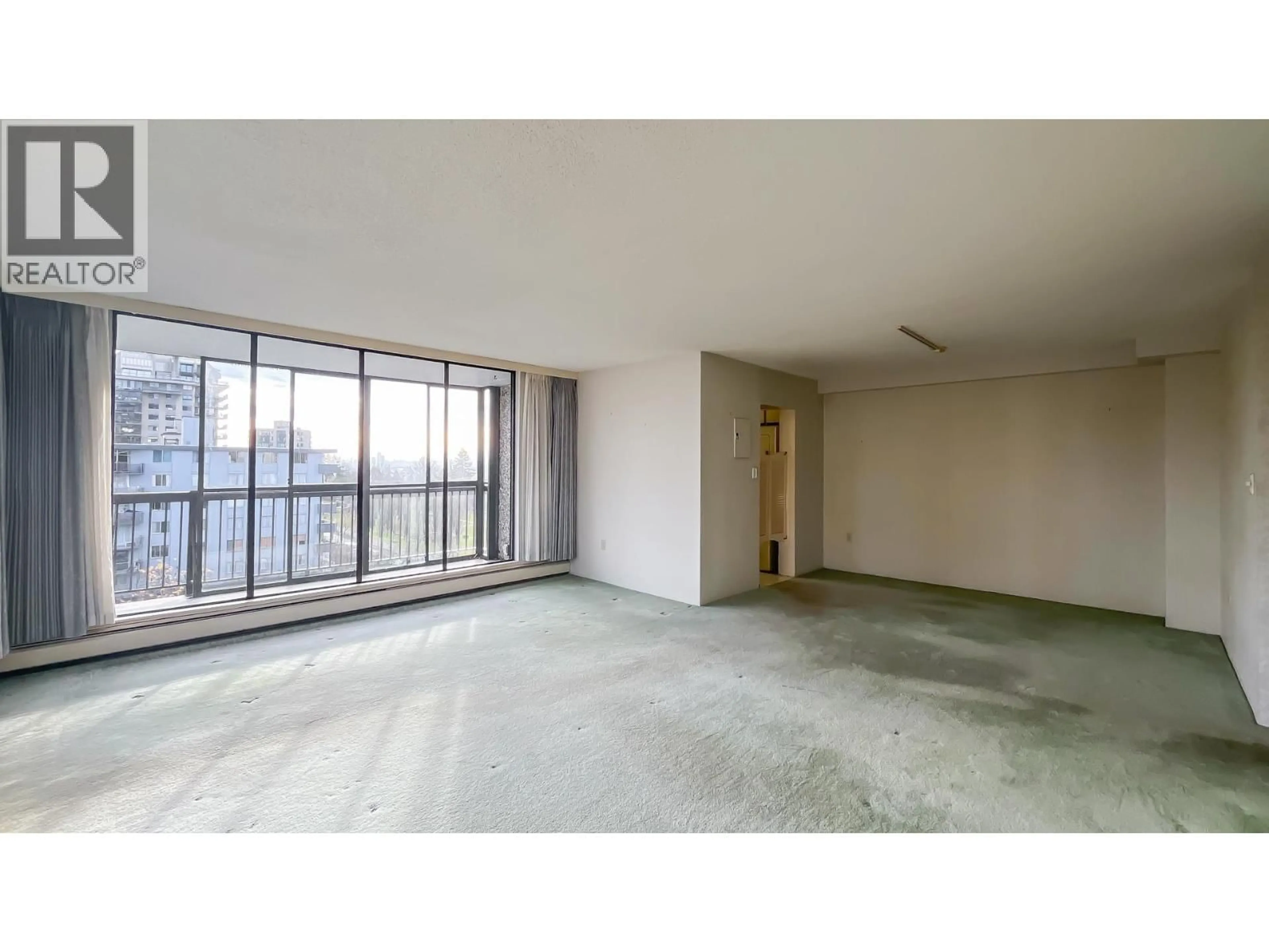 A pic of a room for 901 - 114 KEITH ROAD, North Vancouver British Columbia V7M3C9