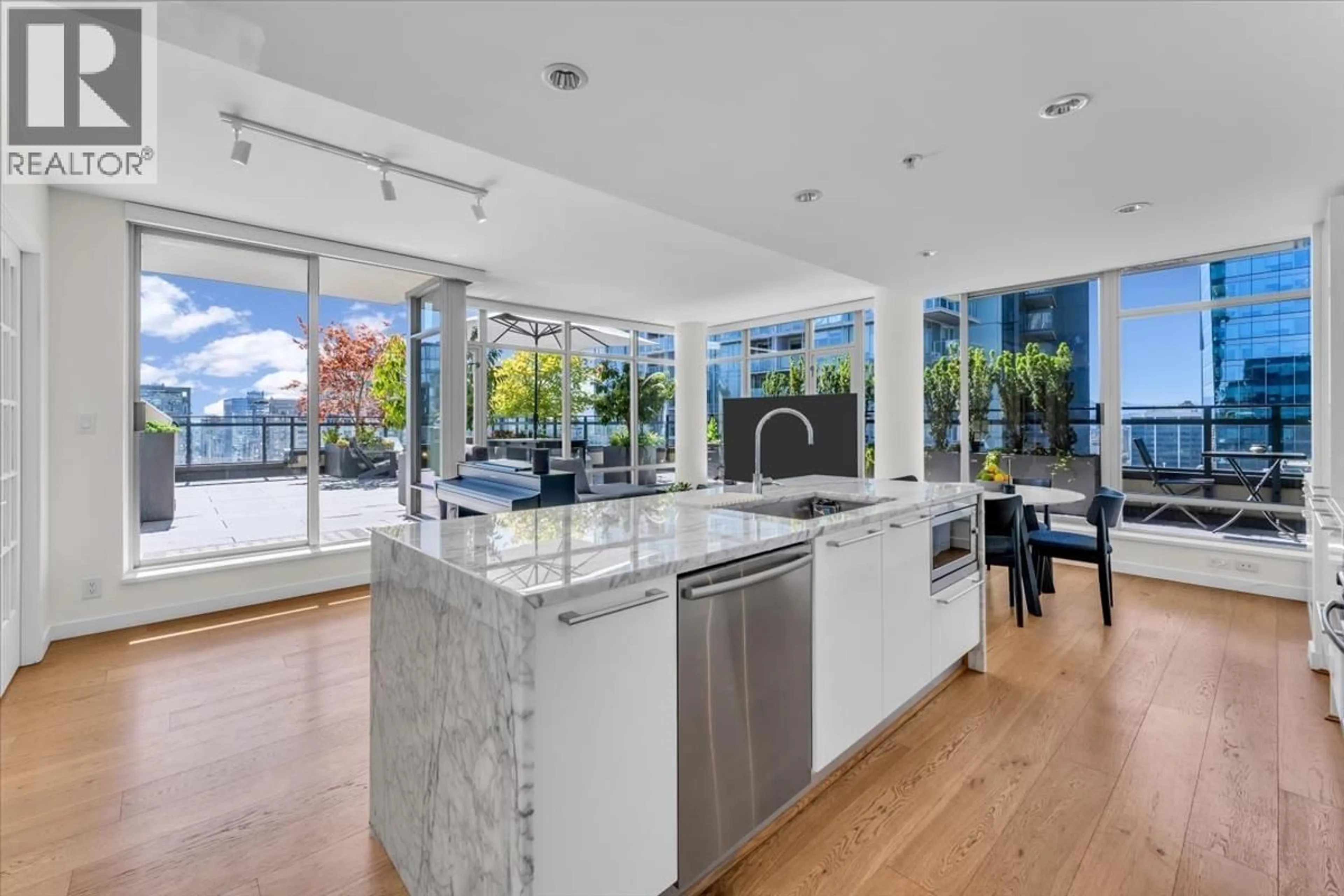 Open concept kitchen, unknown for 2602 - 788 RICHARDS STREET, Vancouver British Columbia V6B0C7