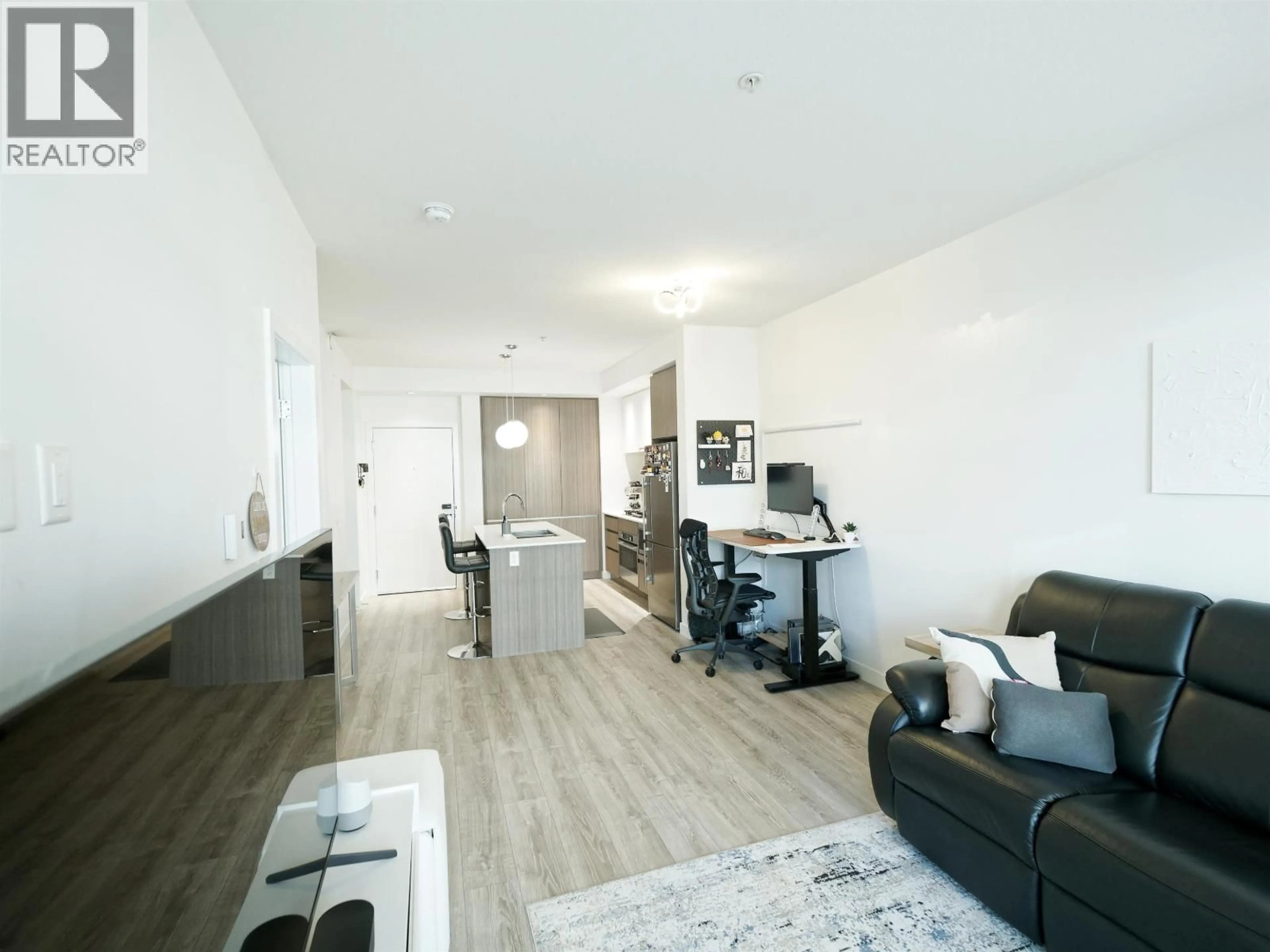A pic of a room for 213 - 516 FOSTER AVENUE, Coquitlam British Columbia V3J0H8