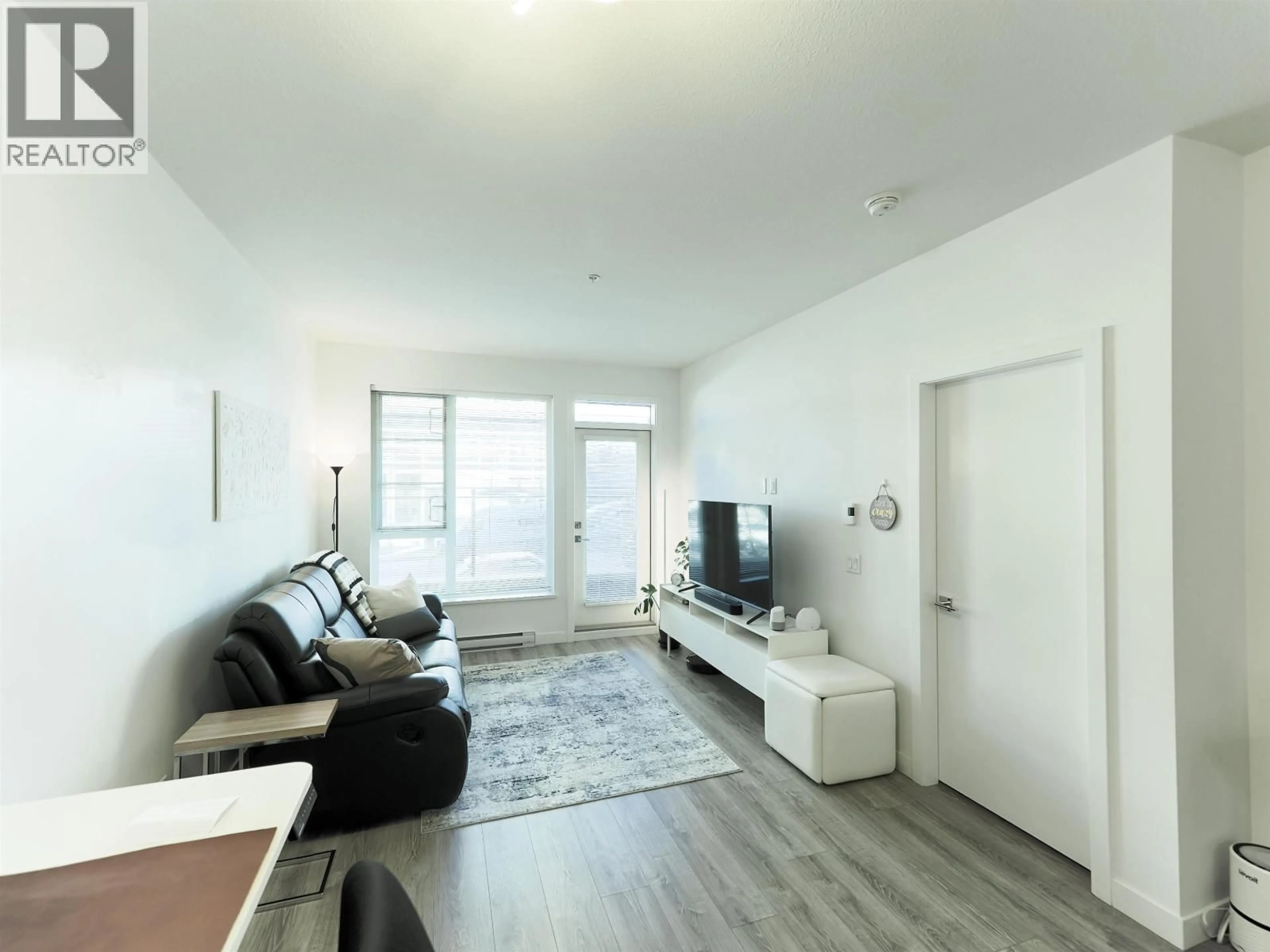 Living room with furniture, unknown for 213 - 516 FOSTER AVENUE, Coquitlam British Columbia V3J0H8