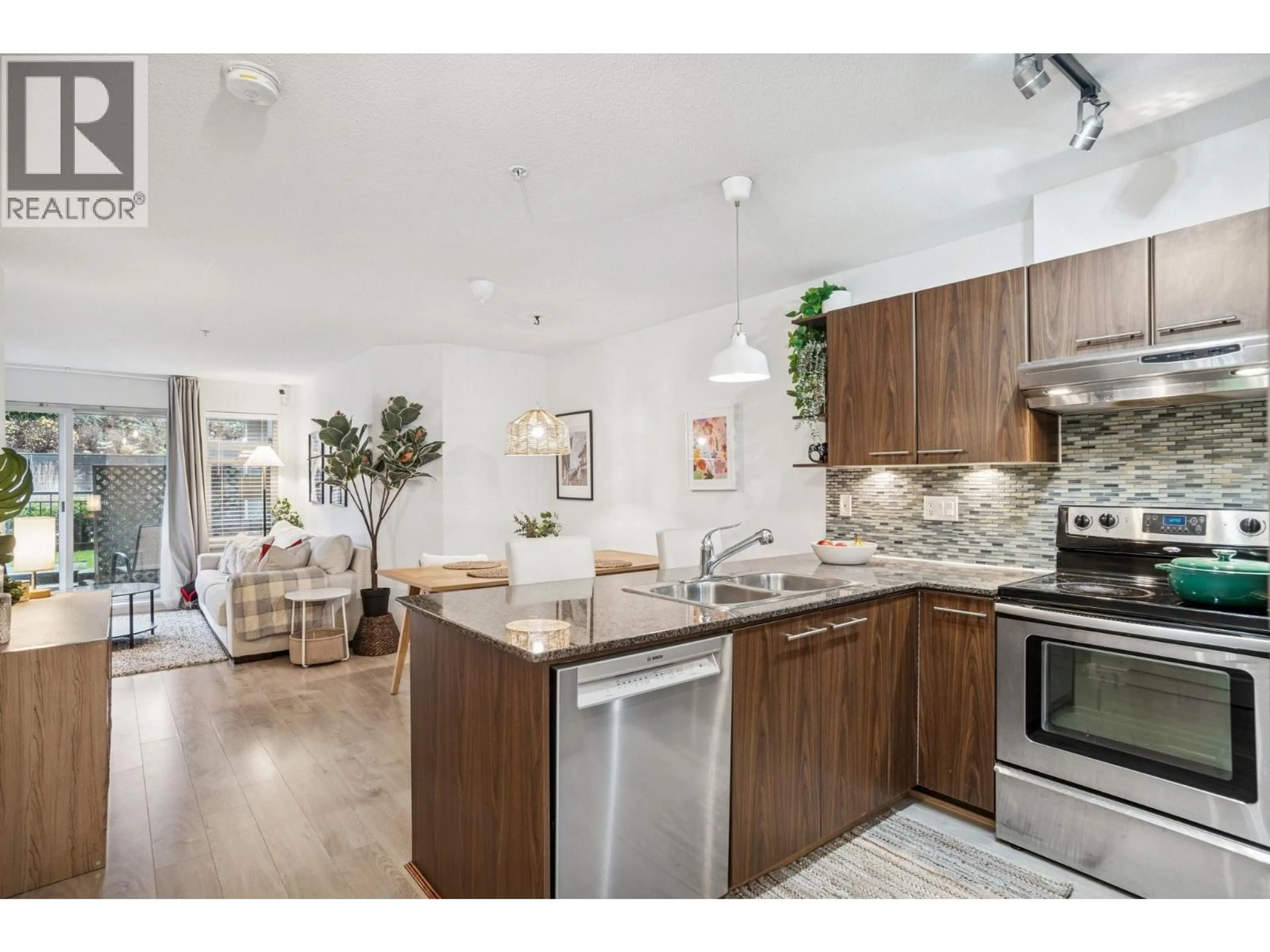 Open concept kitchen, unknown for 111 - 4728 BRENTWOOD DRIVE, Burnaby British Columbia V5C0G2