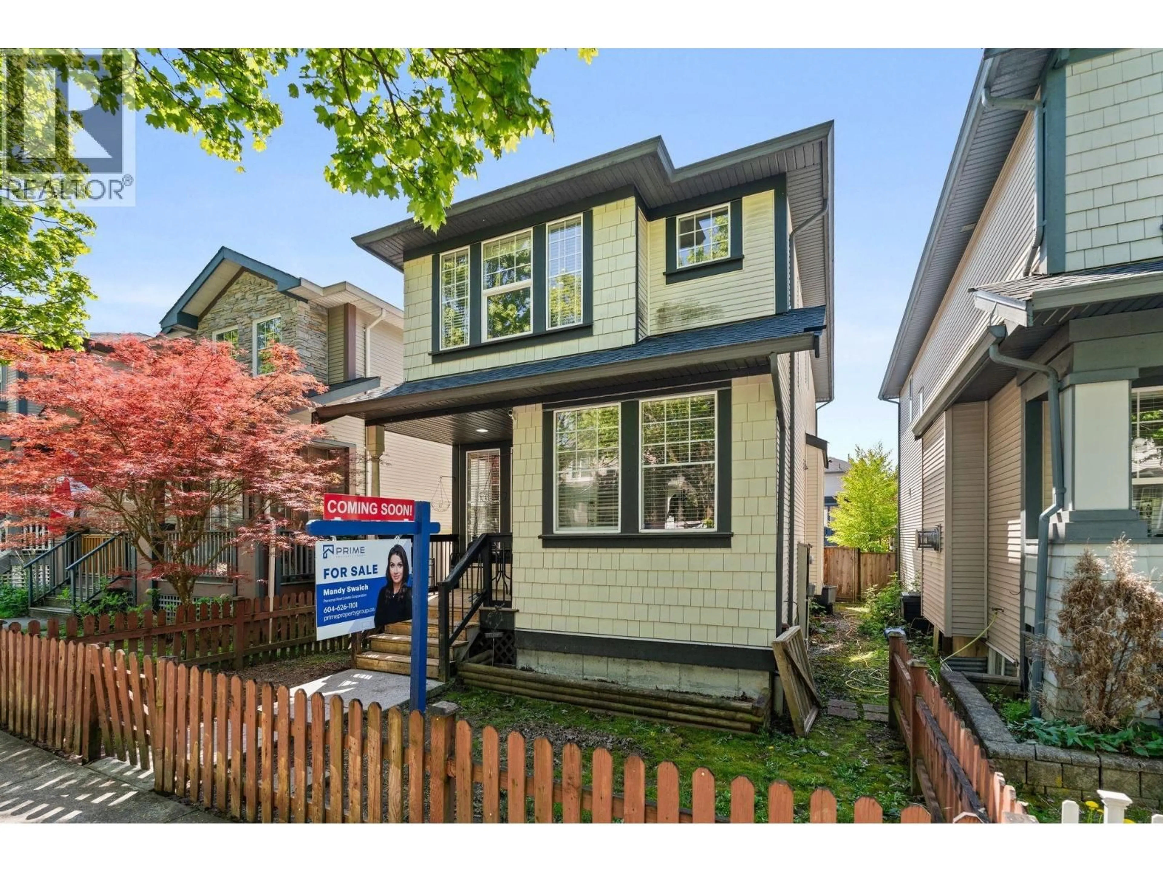 Home with vinyl exterior material, street for 24280 102A AVENUE, Maple Ridge British Columbia V2W1X8