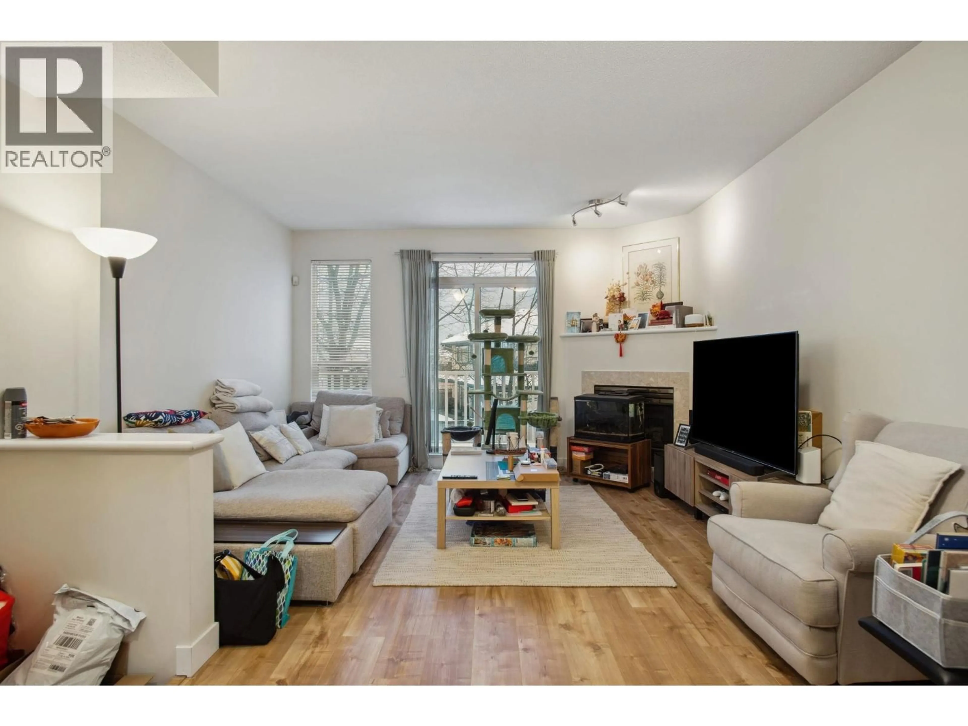 Living room with furniture, unknown for 48 - 12311 MCNEELY DRIVE, Richmond British Columbia V6V2S2