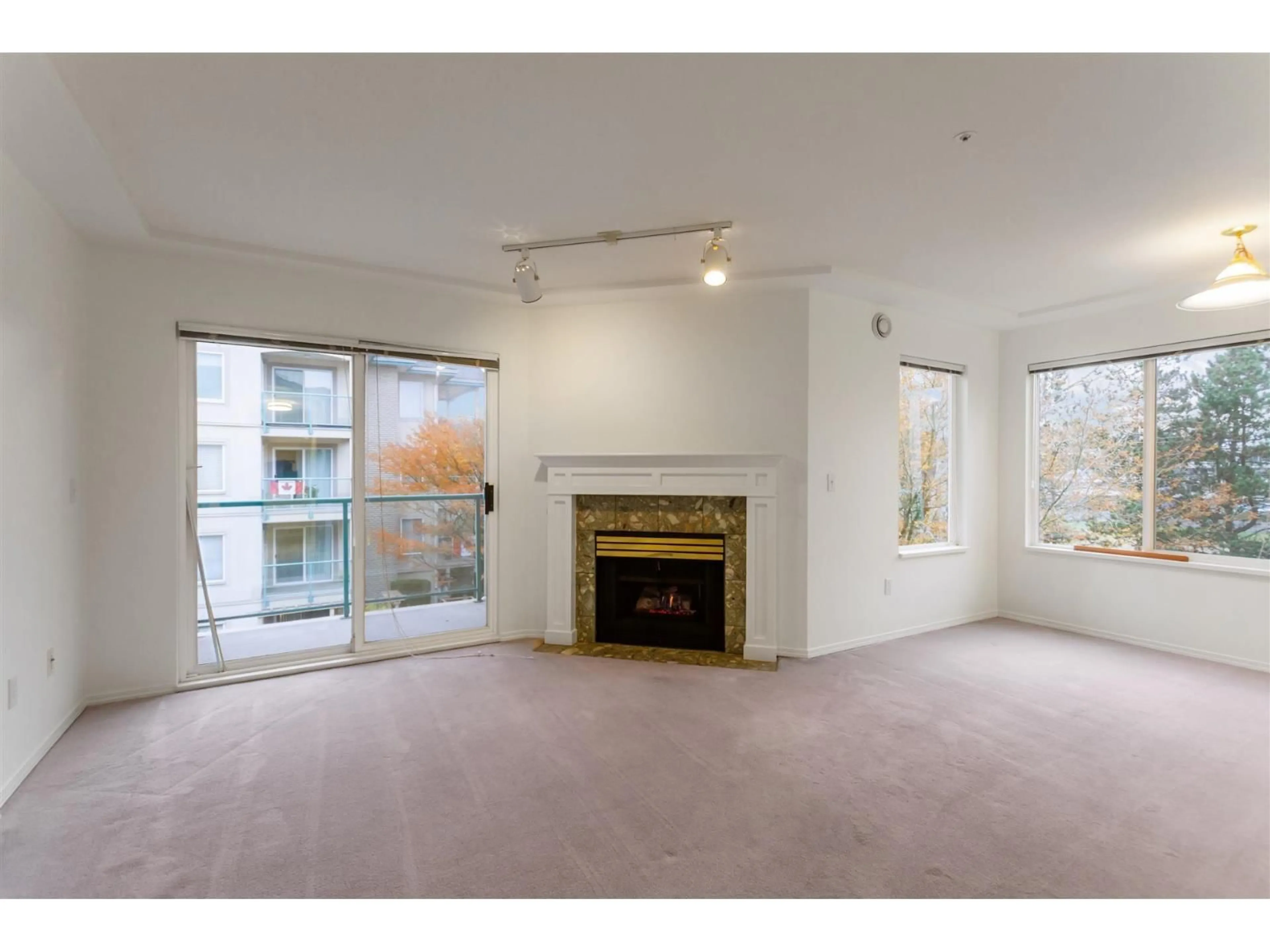 Unknown for 310 - 20443 53RD AVENUE, Langley British Columbia V3A7A6