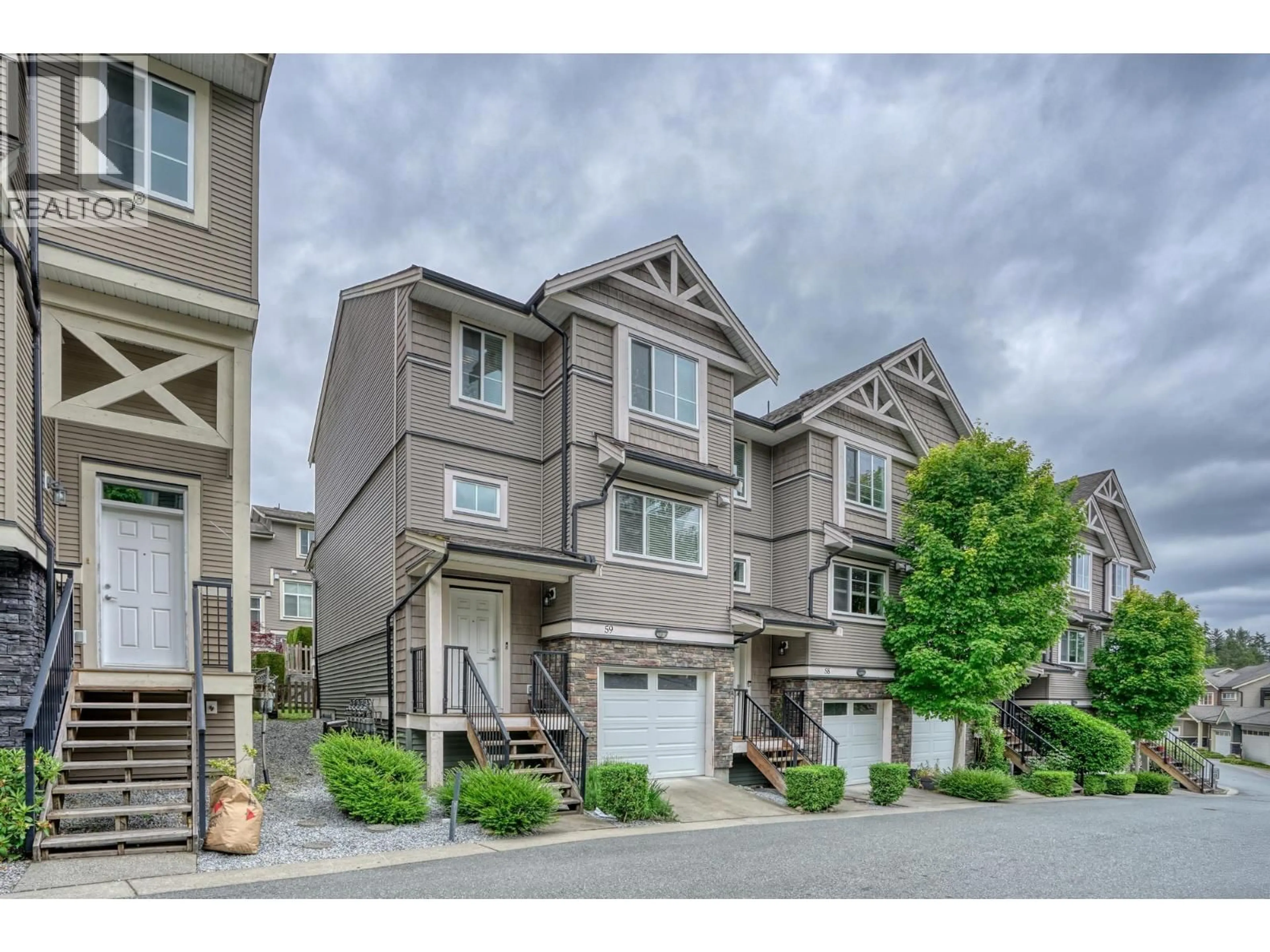 A pic from outside/outdoor area/front of a property/back of a property/a pic from drone, street for 59 - 11252 COTTONWOOD DRIVE, Maple Ridge British Columbia V2X9B1