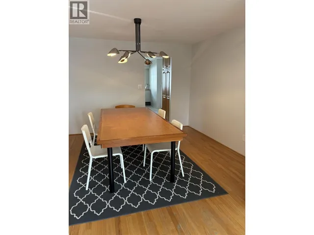 4227 14TH AVENUE, Vancouver 5