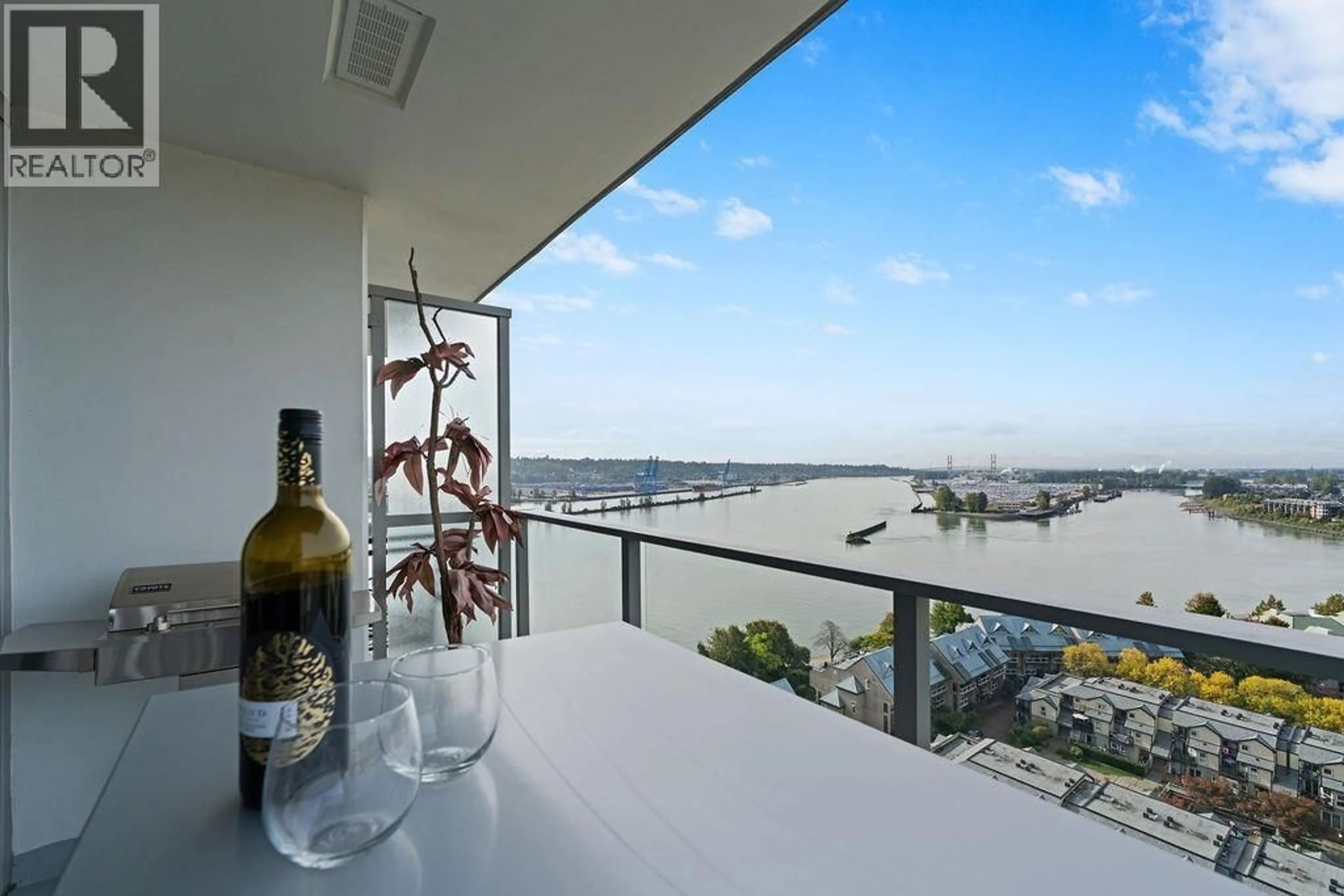Balcony in the apartment, water/lake/river/ocean view for 1901 - 988 QUAYSIDE DRIVE, New Westminster British Columbia V3M0L5
