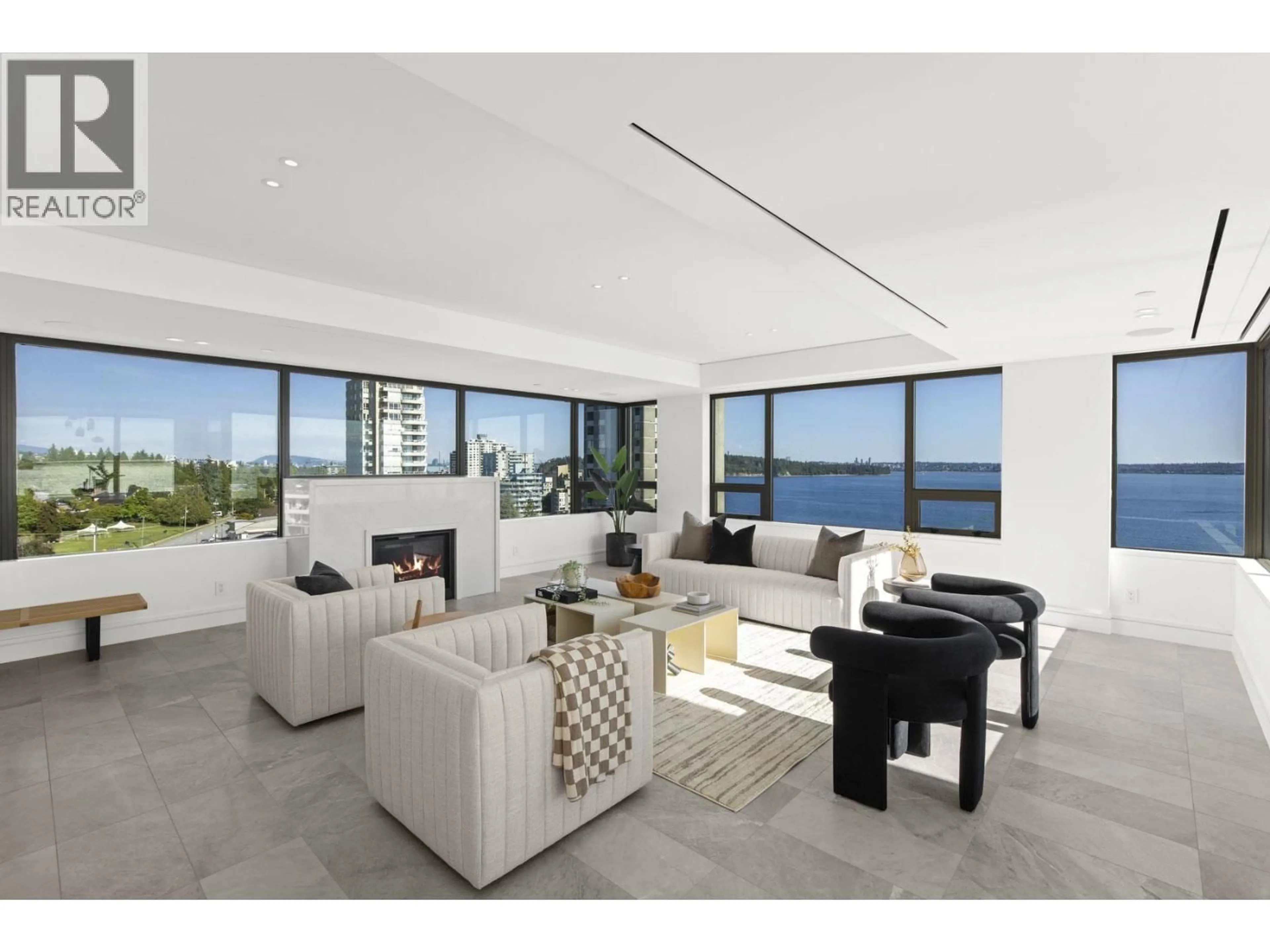 Living room with furniture, unknown for 12 - 2250 BELLEVUE AVENUE, West Vancouver British Columbia V7V1C6