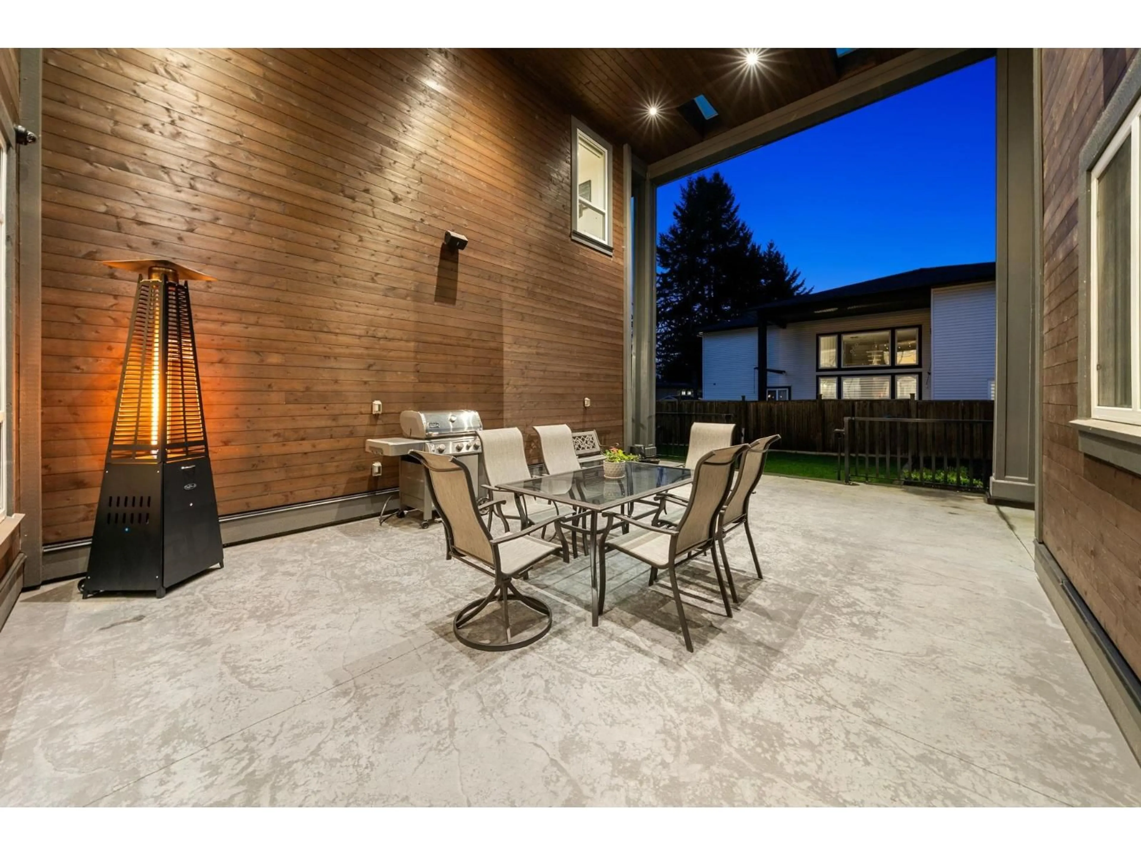 Patio, street for 23697 OLD YALE ROAD, Langley British Columbia V2Z2K4