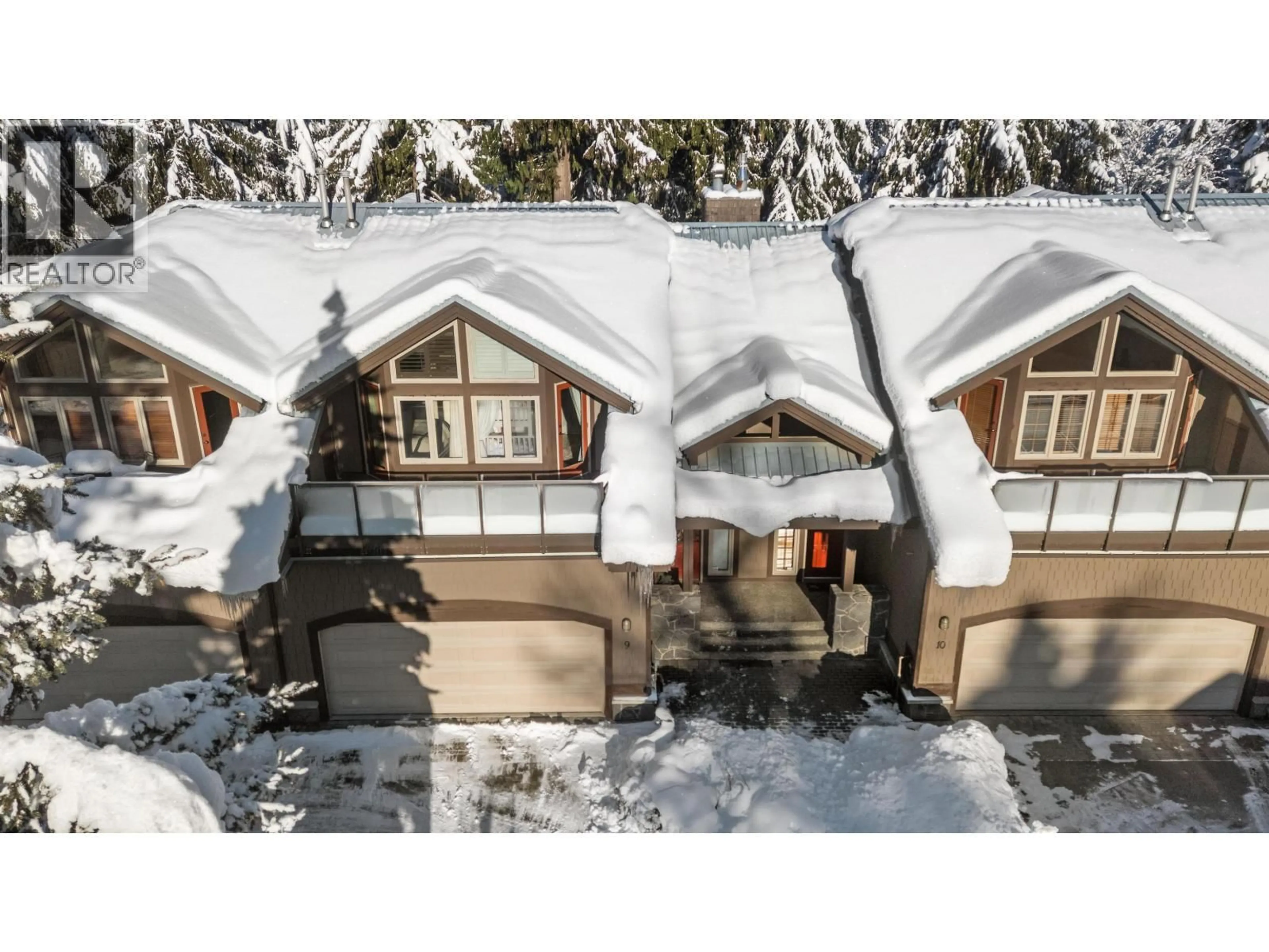 A pic from outside/outdoor area/front of a property/back of a property/a pic from drone, street for 9 - 2200 TAYLOR WAY, Whistler British Columbia V0N1B0