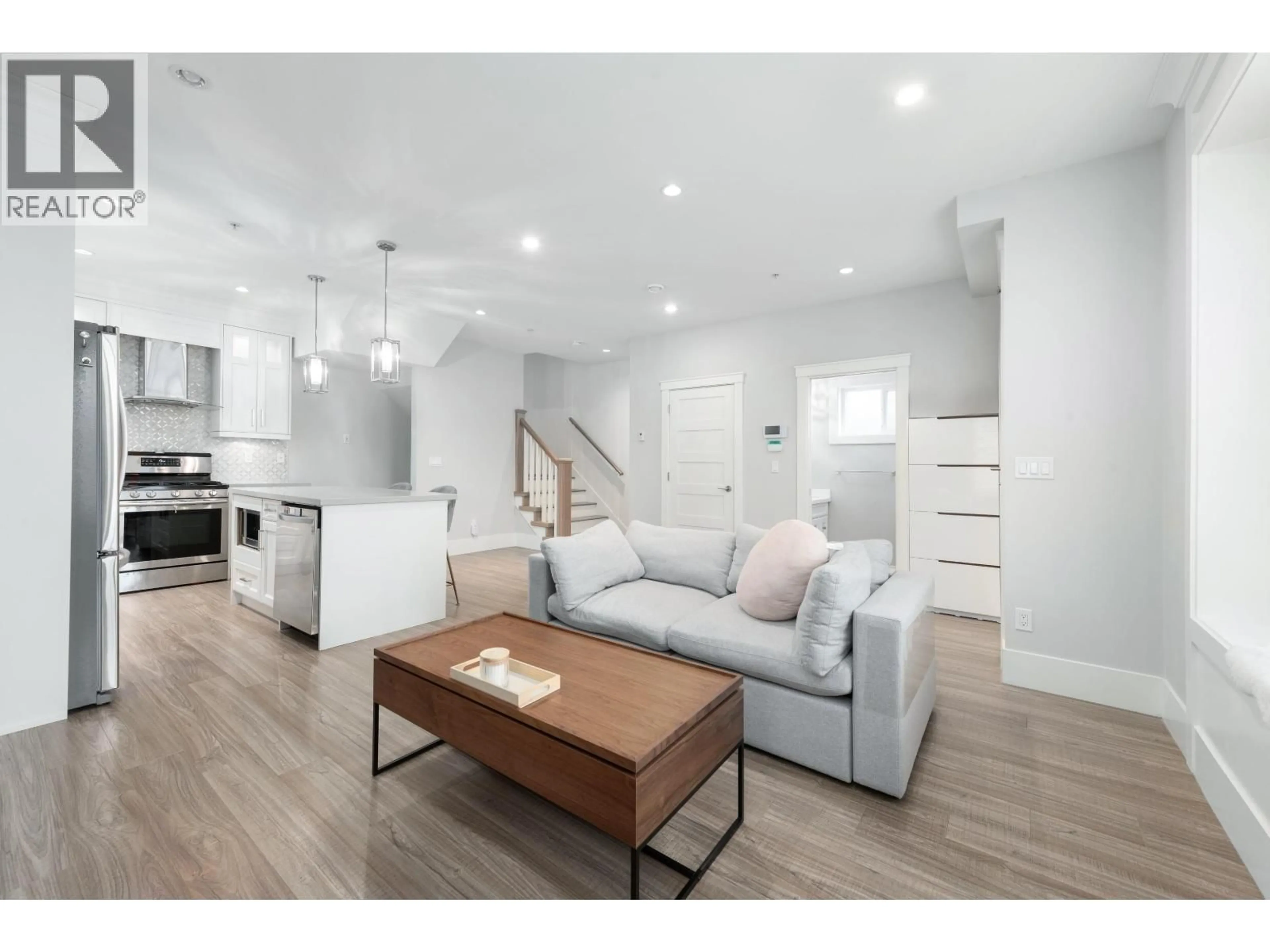 Unknown for 2496 BROCK STREET, Vancouver British Columbia V5R2R4