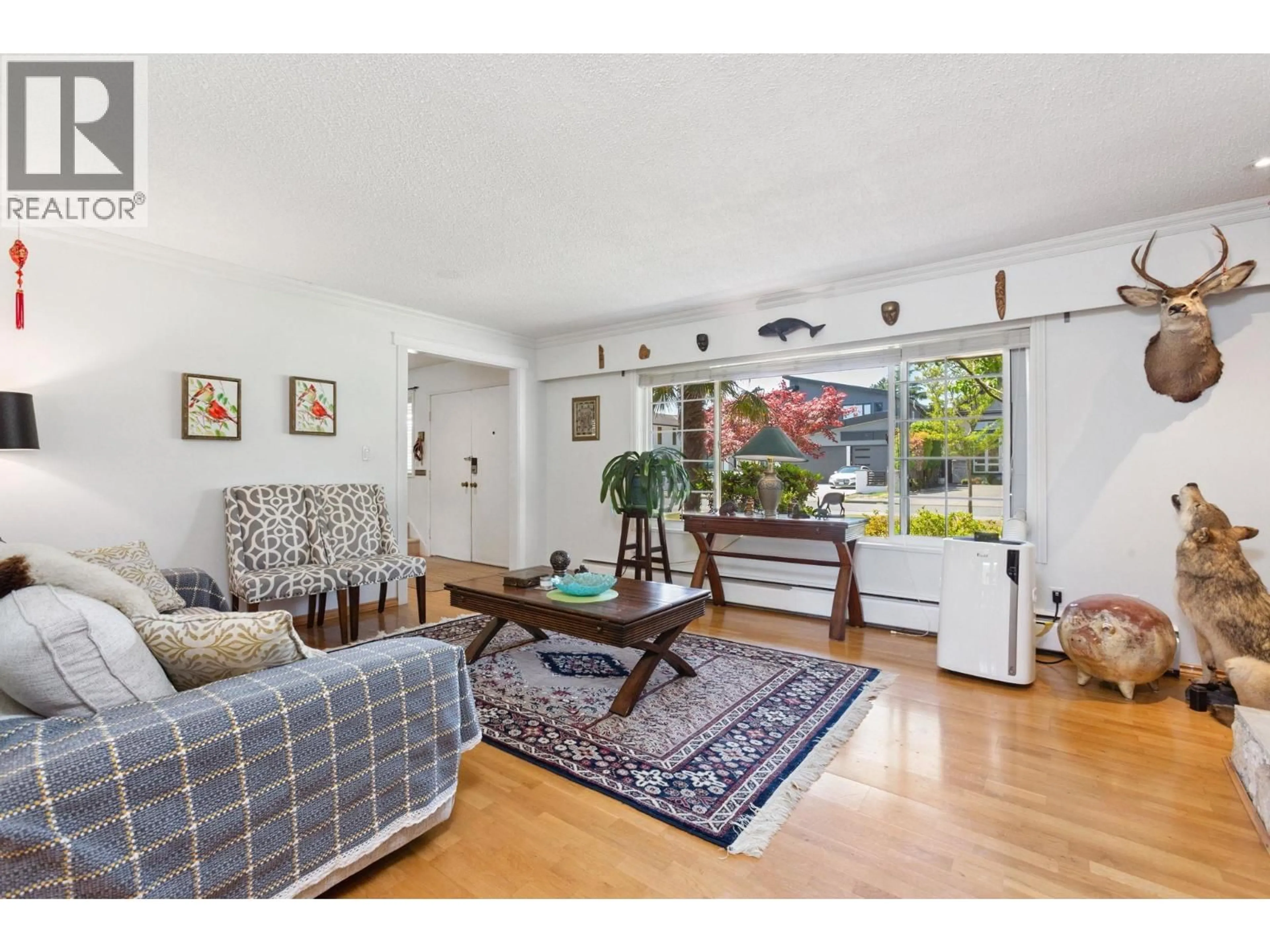 Living room with furniture, unknown for 10220 FRESHWATER DRIVE, Richmond British Columbia V7E4H7