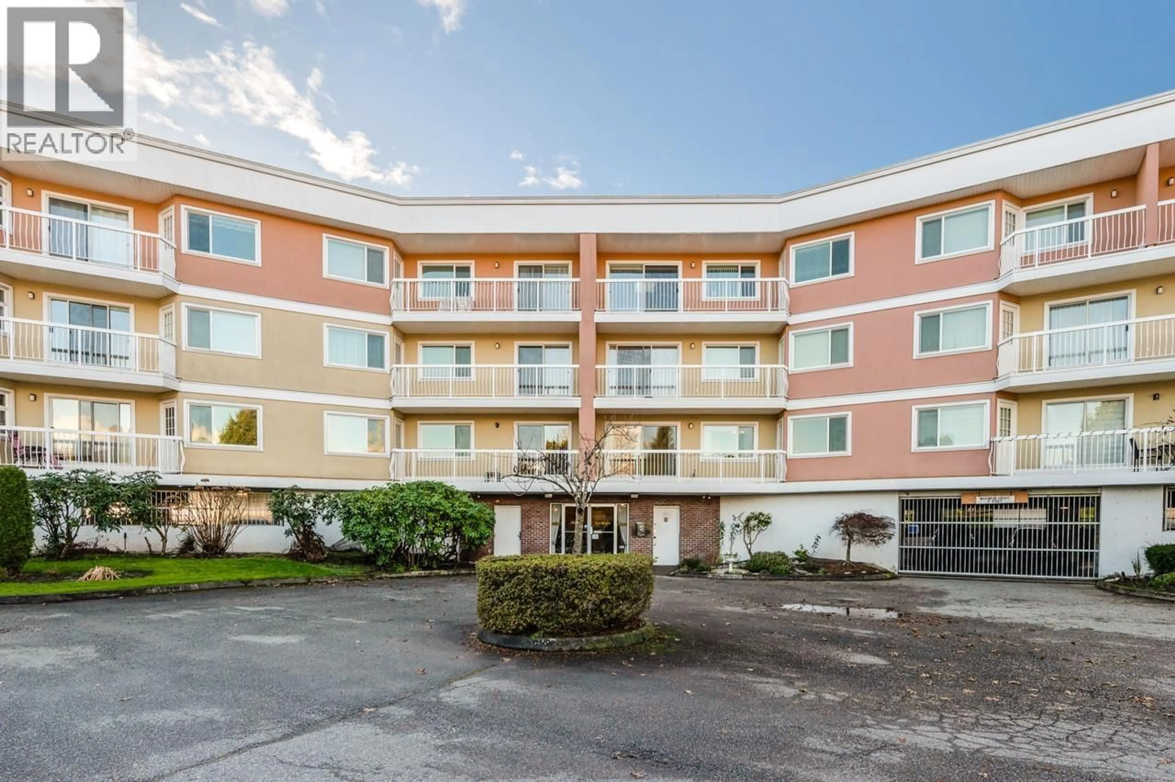 Patio, building for 101 - 11240 MELLIS DRIVE, Richmond British Columbia V6X1L7