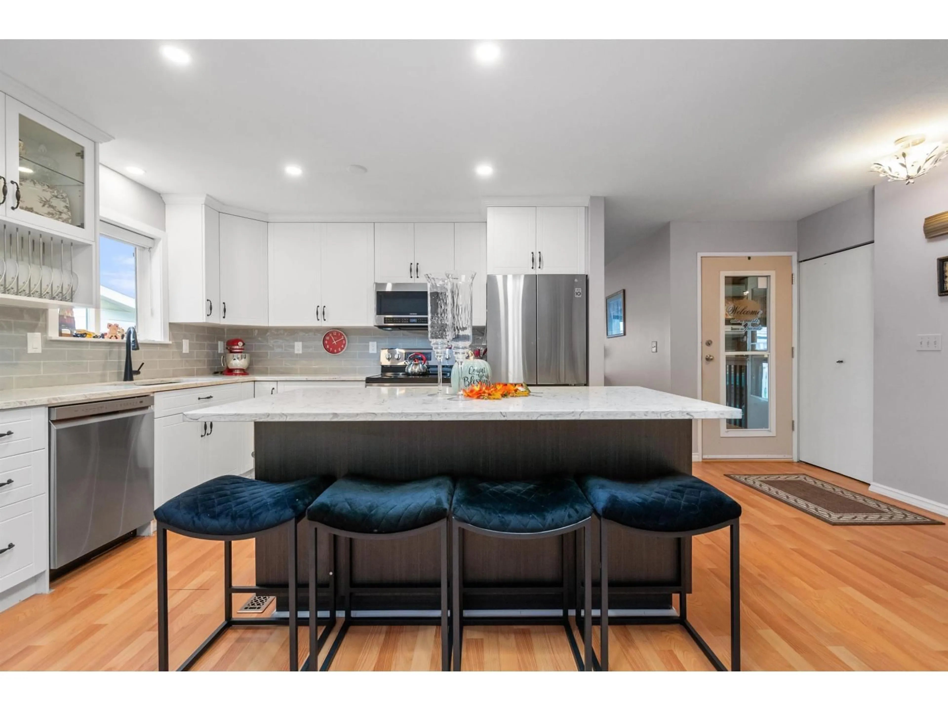 Open concept kitchen, unknown for 12 - 9055 ASHWELL ROAD, Chilliwack British Columbia V2P7S6