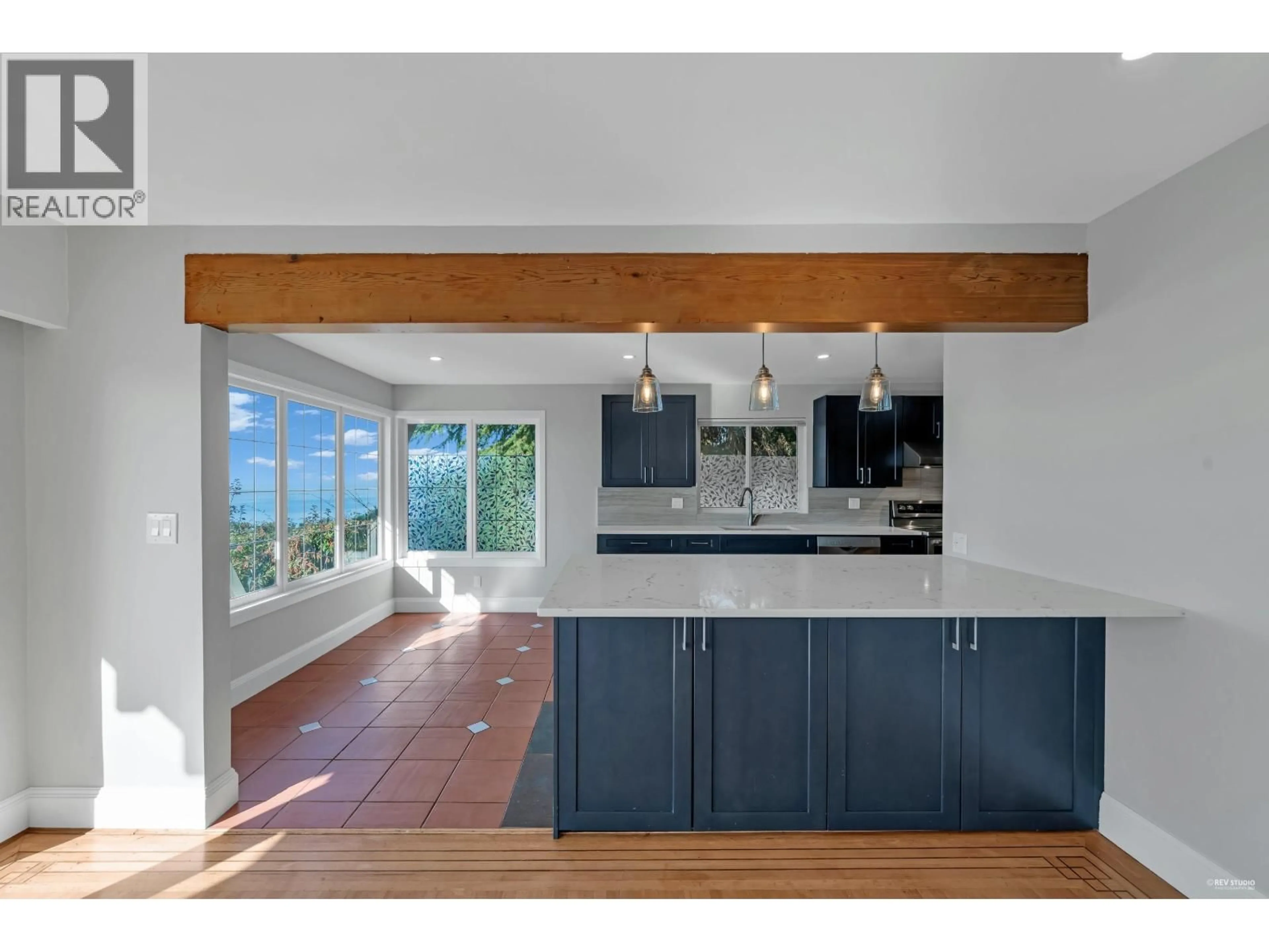 Open concept kitchen, unknown for 2602 OTTAWA AVENUE, West Vancouver British Columbia V7V2T5