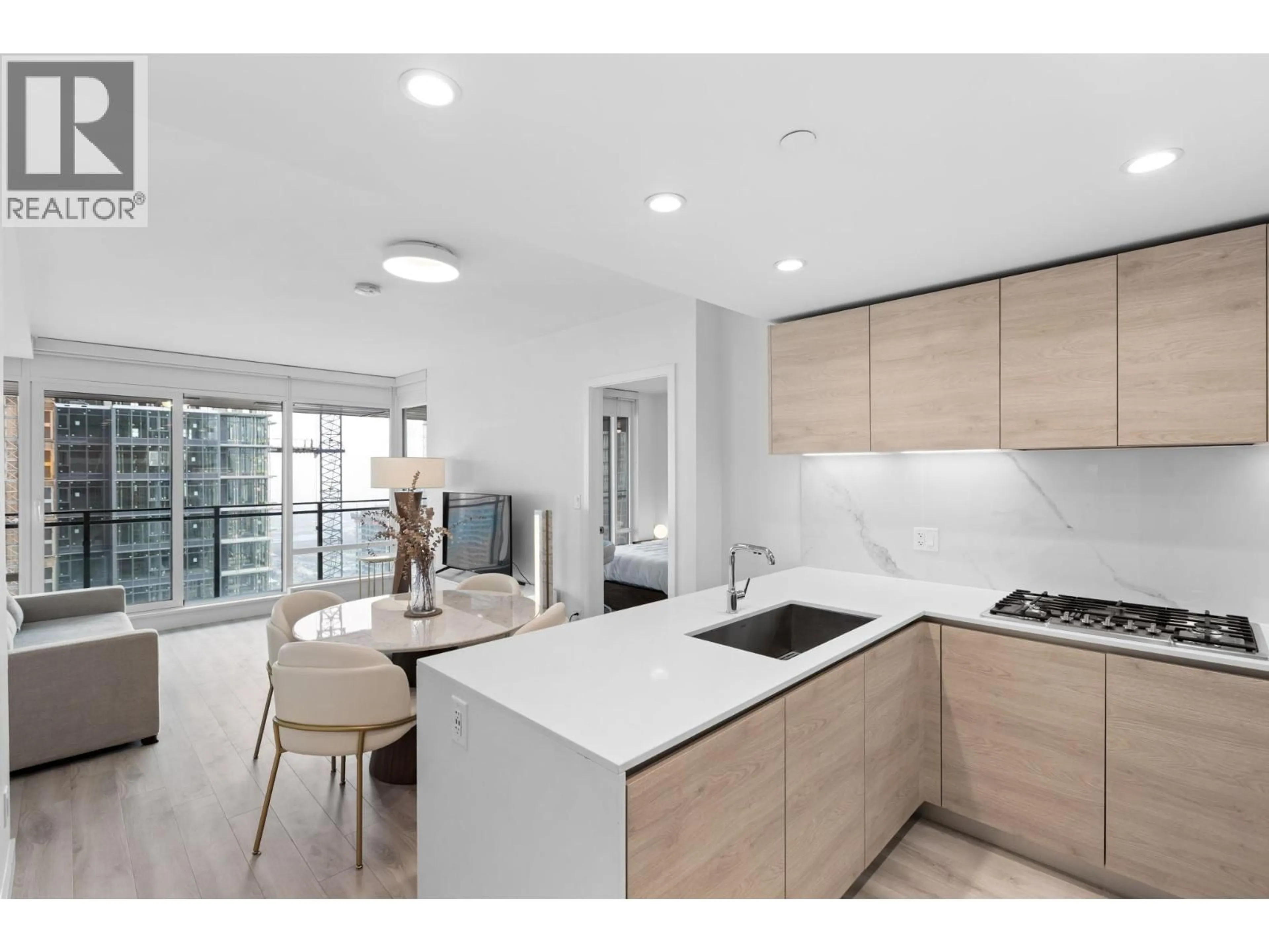 Unknown for 3405 - 2085 SKYLINE COURT, Burnaby British Columbia V5C0M6