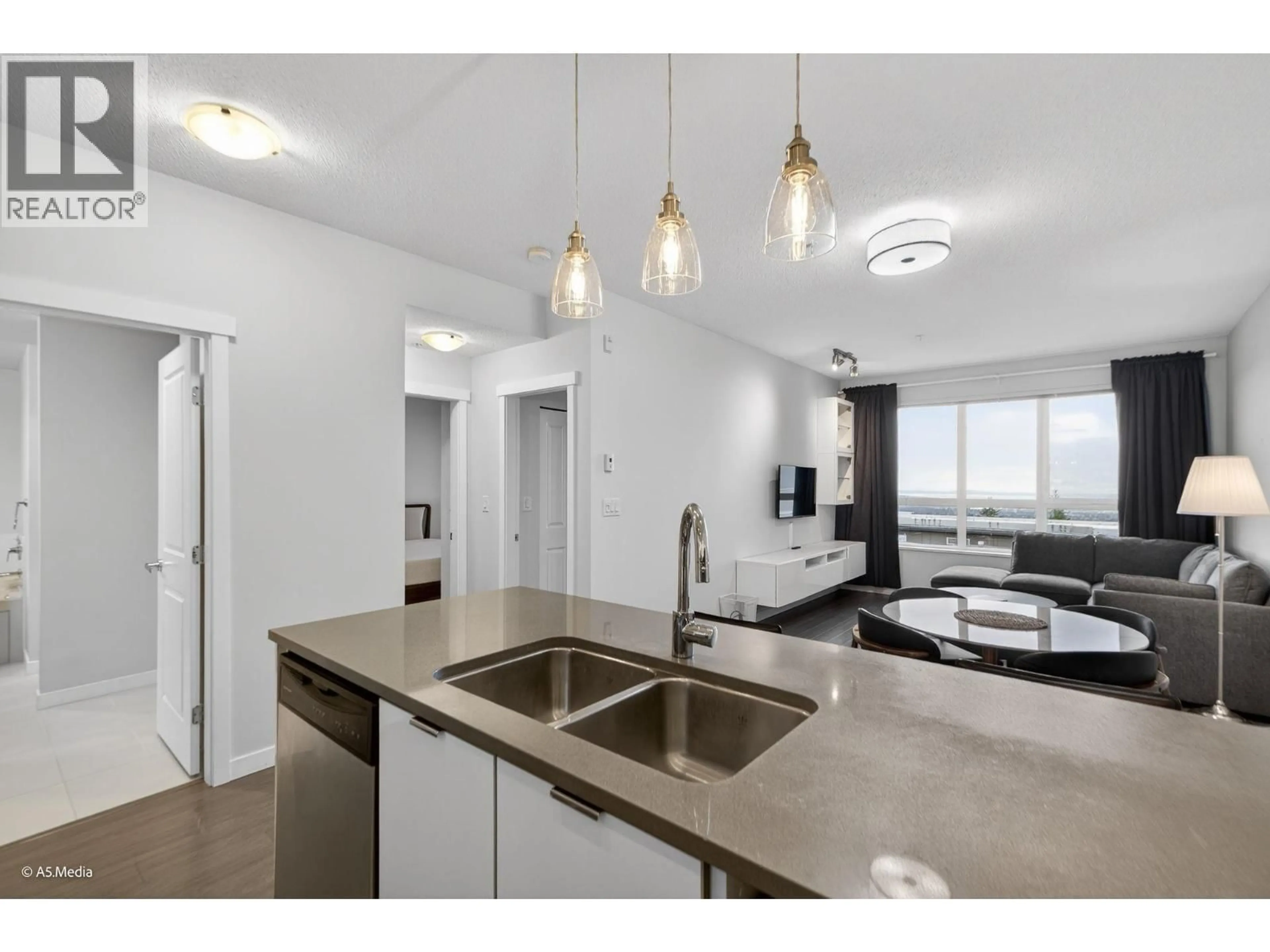 Open concept kitchen, unknown for 509 - 9168 SLOPES MEWS, Burnaby British Columbia V5A0E4