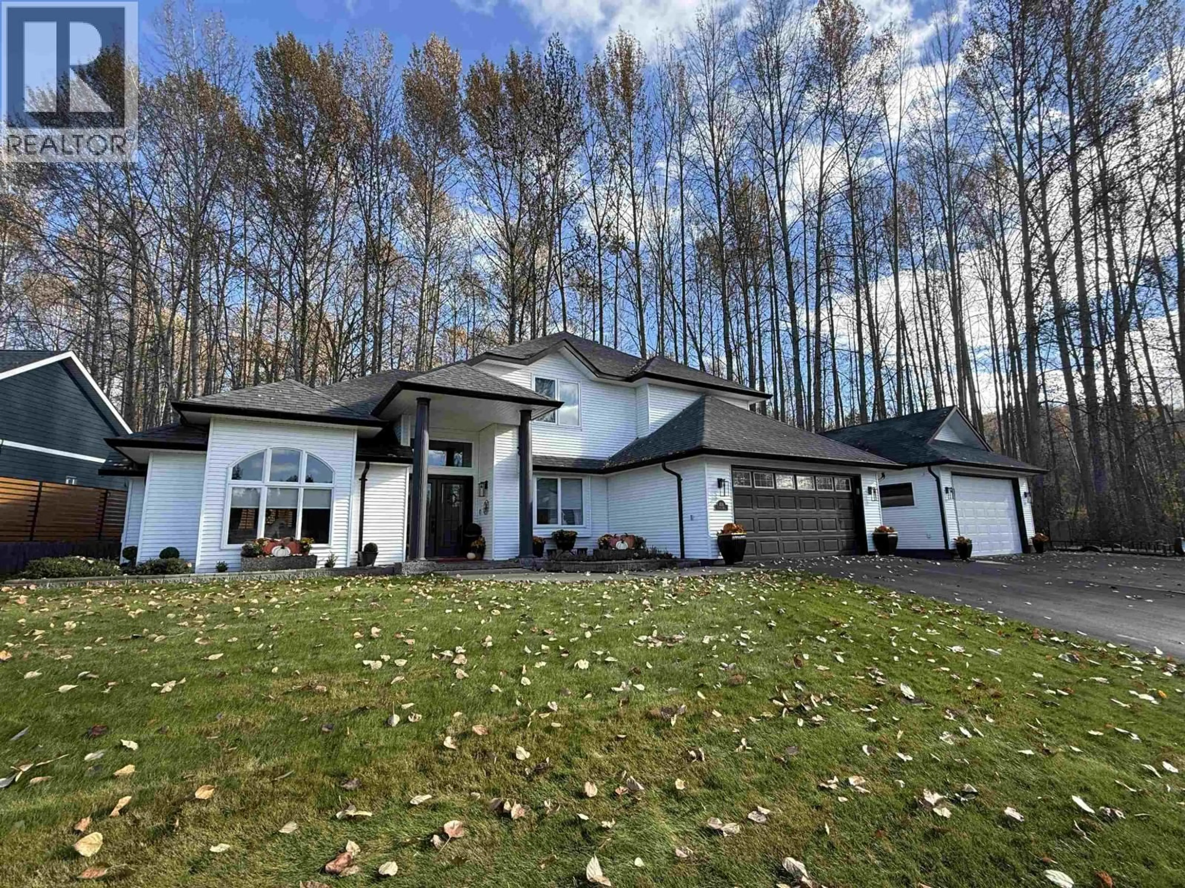 Home with vinyl exterior material, mountain view for 108 LAWLOR DRIVE, Quesnel British Columbia V2J5X5