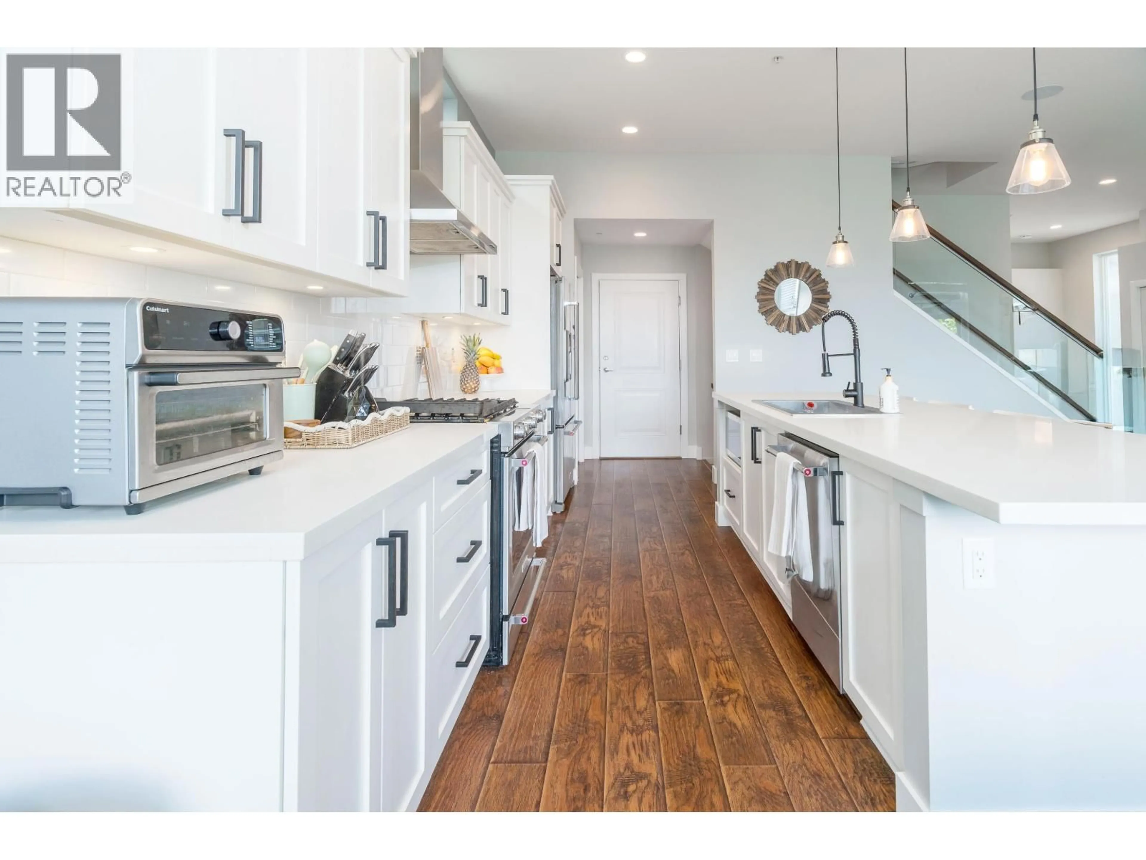 Open concept kitchen, wood/laminate floor for 10469 MCEACHERN STREET, Maple Ridge British Columbia V2W0H8