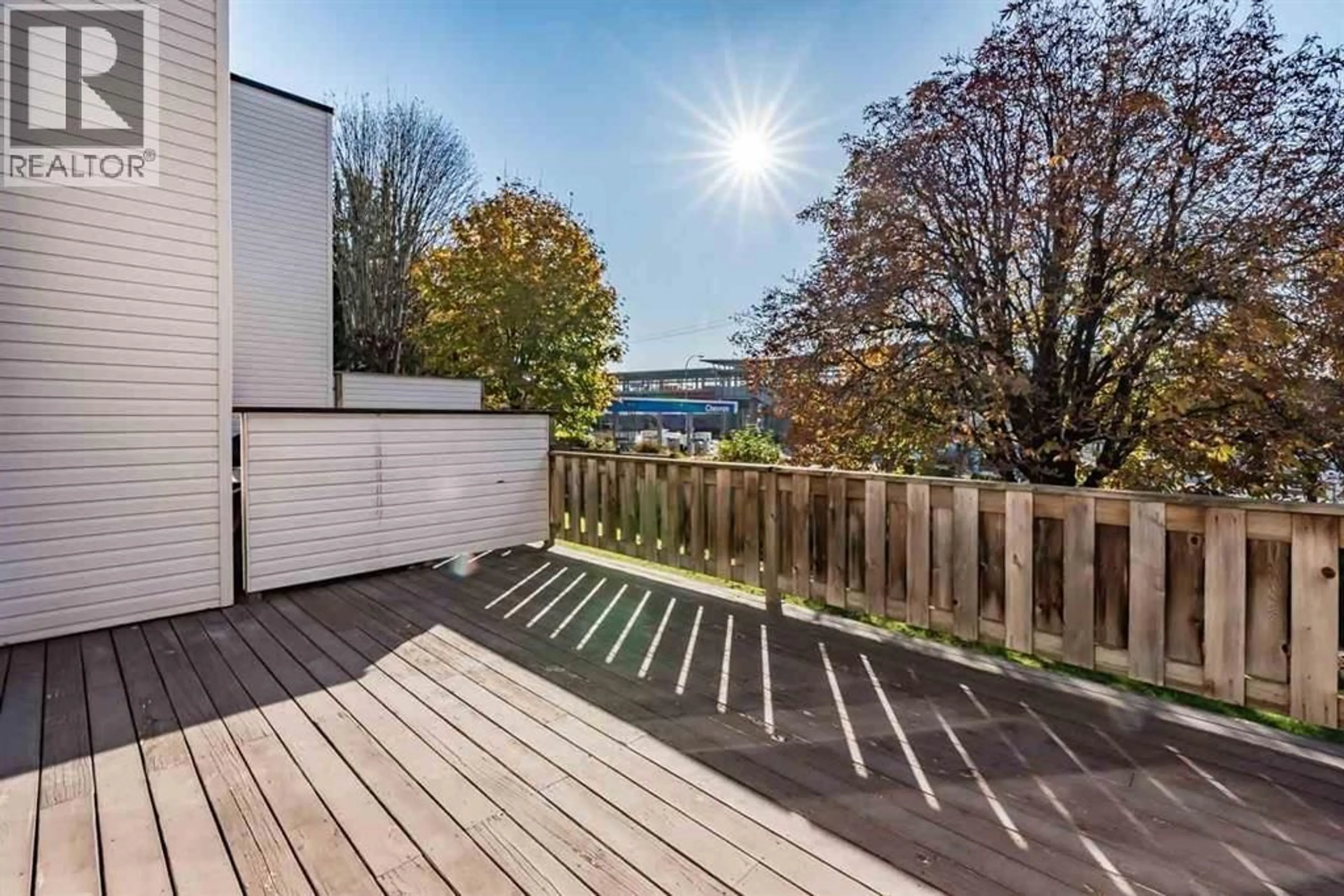 Patio, unknown for 6762 KNEALE PLACE, Burnaby British Columbia V5B2Z2