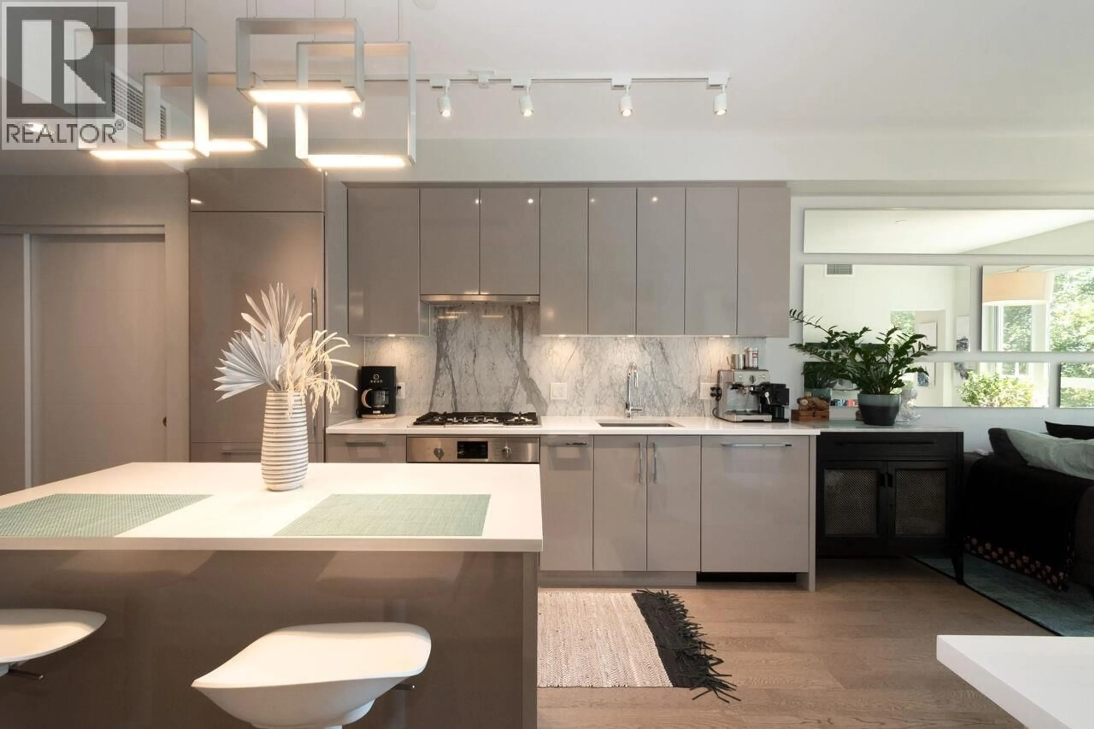 Contemporary kitchen, ceramic/tile floor for 207 - 4080 YUKON STREET, Vancouver British Columbia V5Y0L4