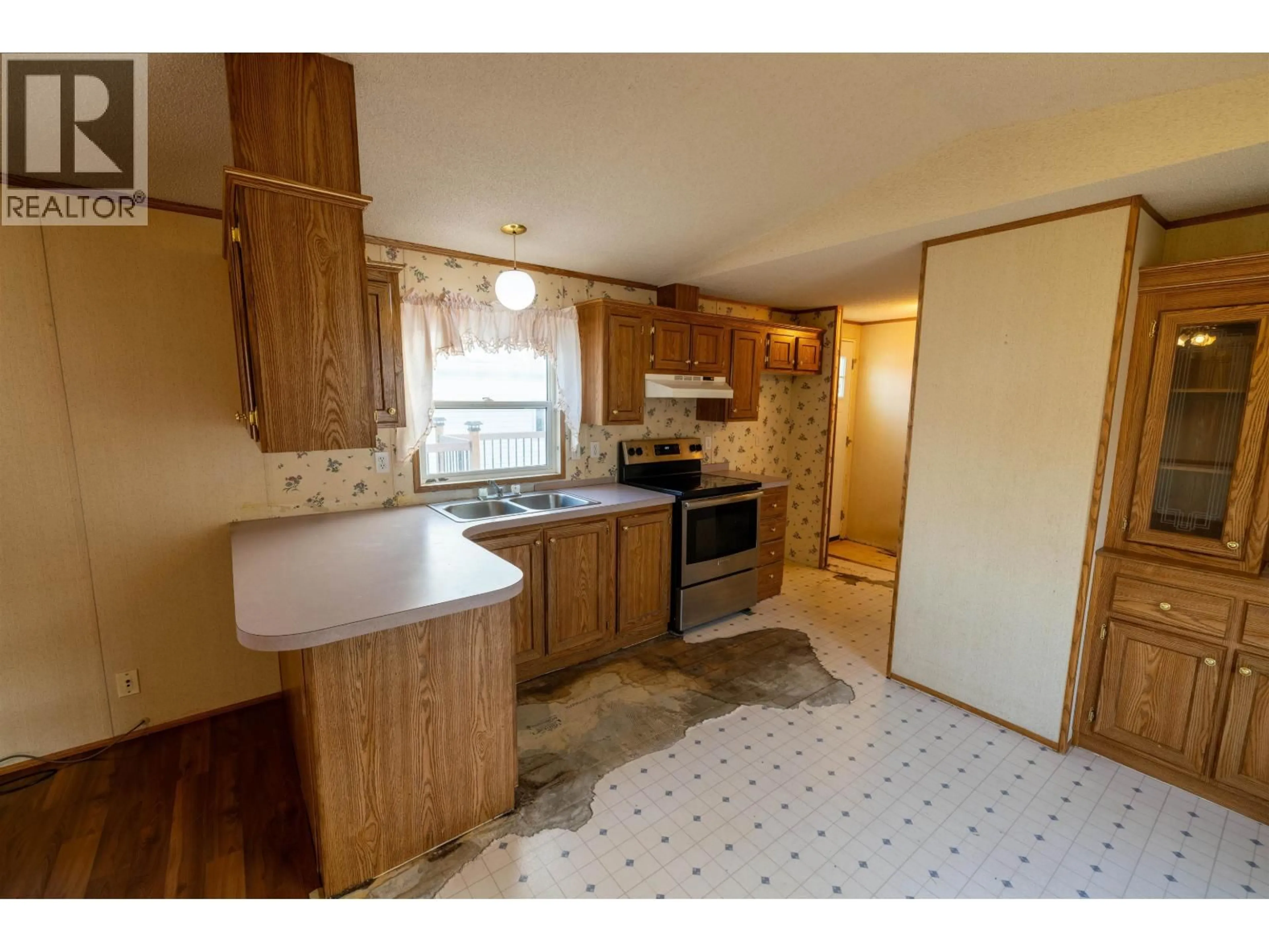 Standard kitchen, unknown for 126 - 2500 GRANT ROAD, Prince George British Columbia V2K4X9