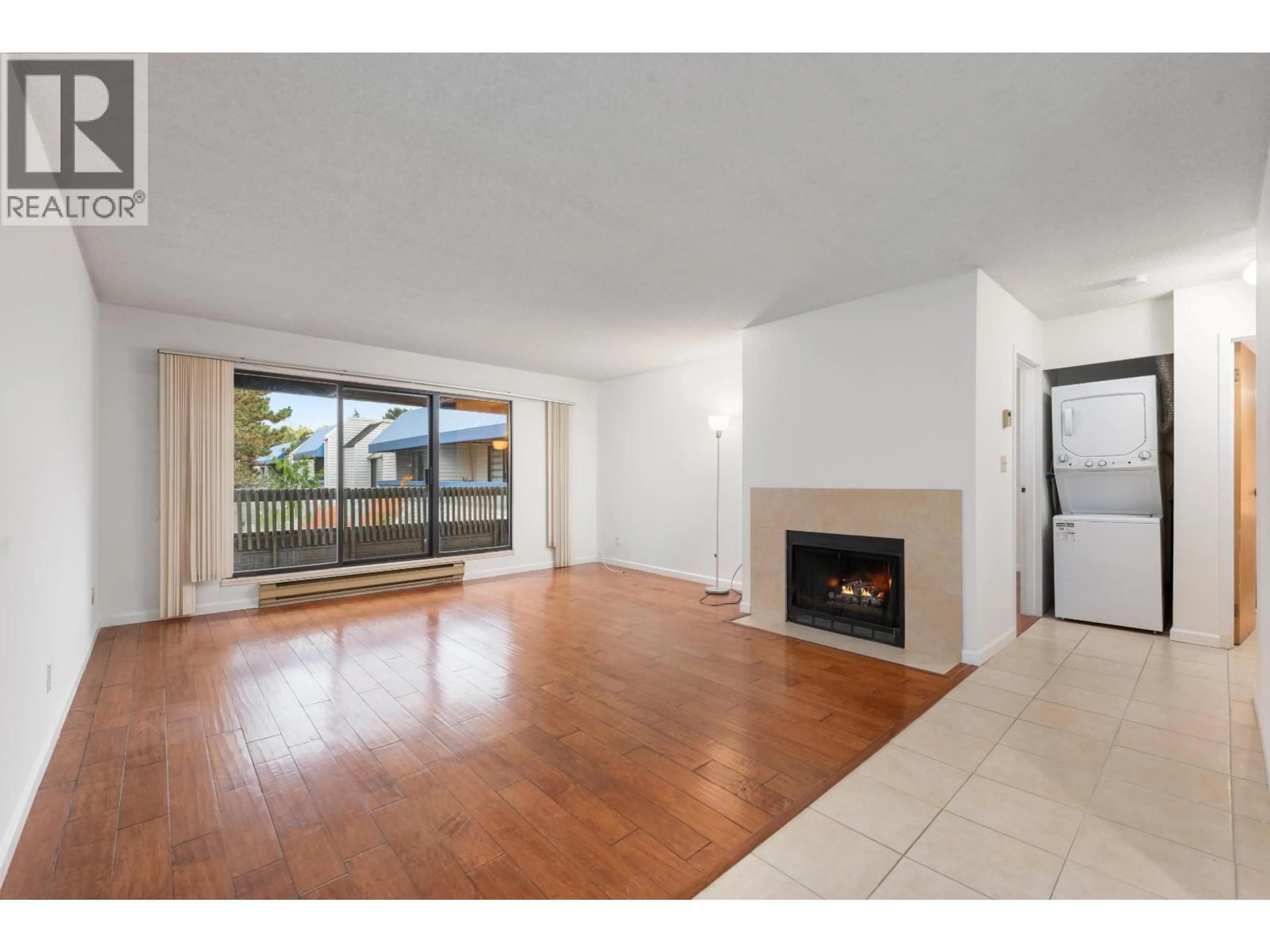 Unknown for 318 - 5800 COONEY ROAD, Richmond British Columbia V6X3A8