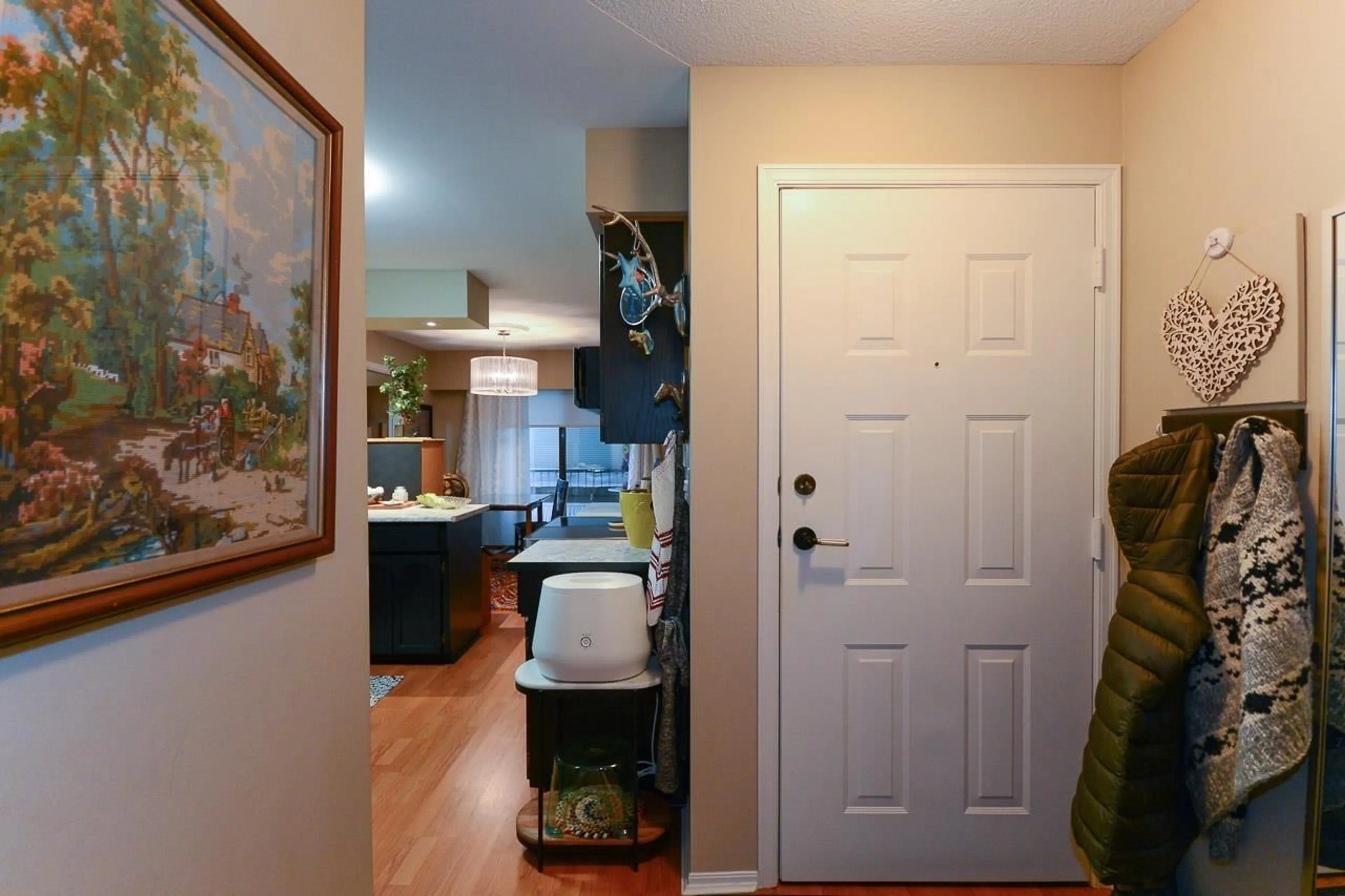 Indoor entryway for 66 - 32959 GEORGE FERGUSON WAY, Abbotsford British Columbia V2S7W9