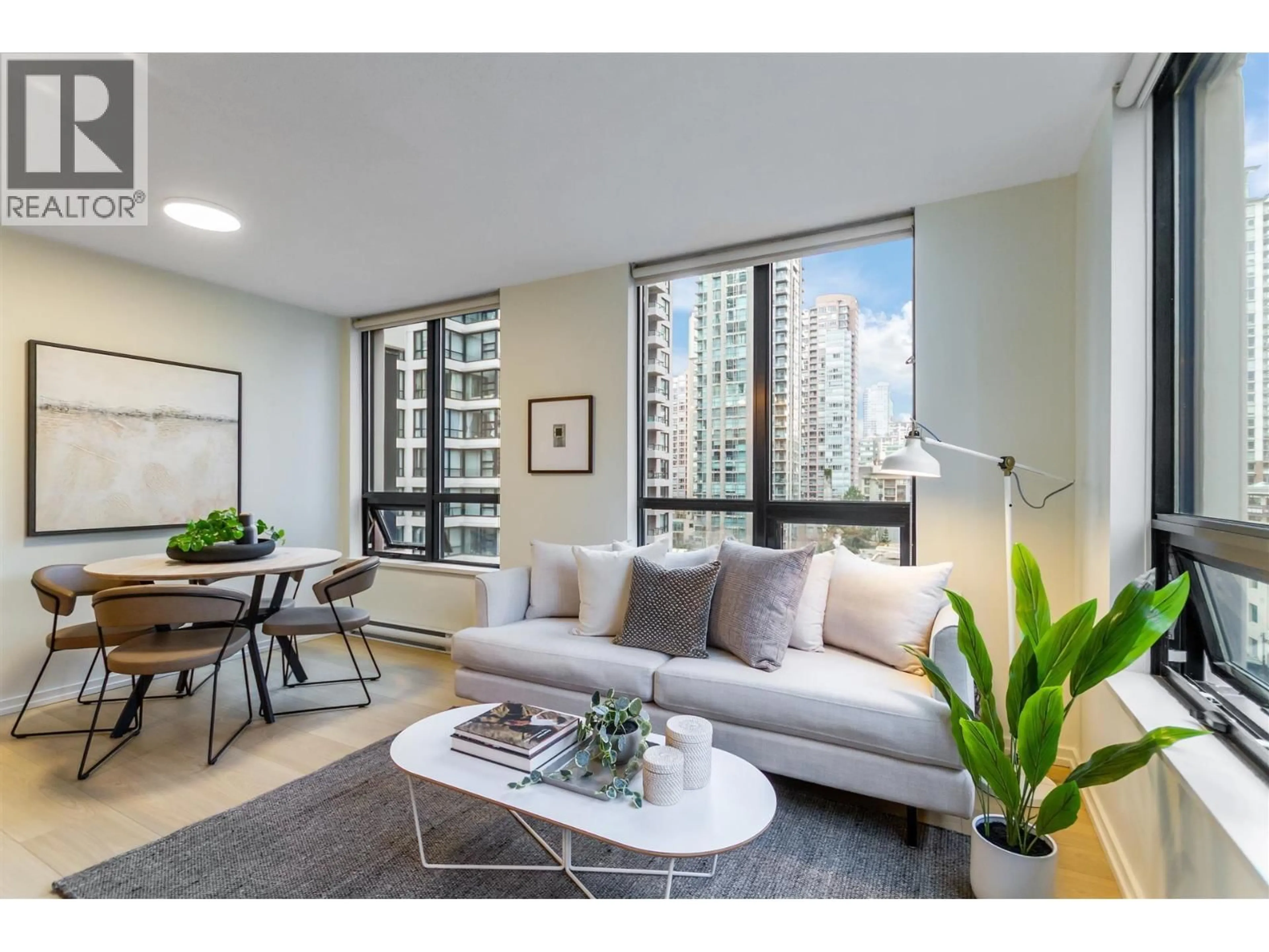 Living room with furniture, unknown for 1109 - 909 MAINLAND STREET, Vancouver British Columbia V6B1S3