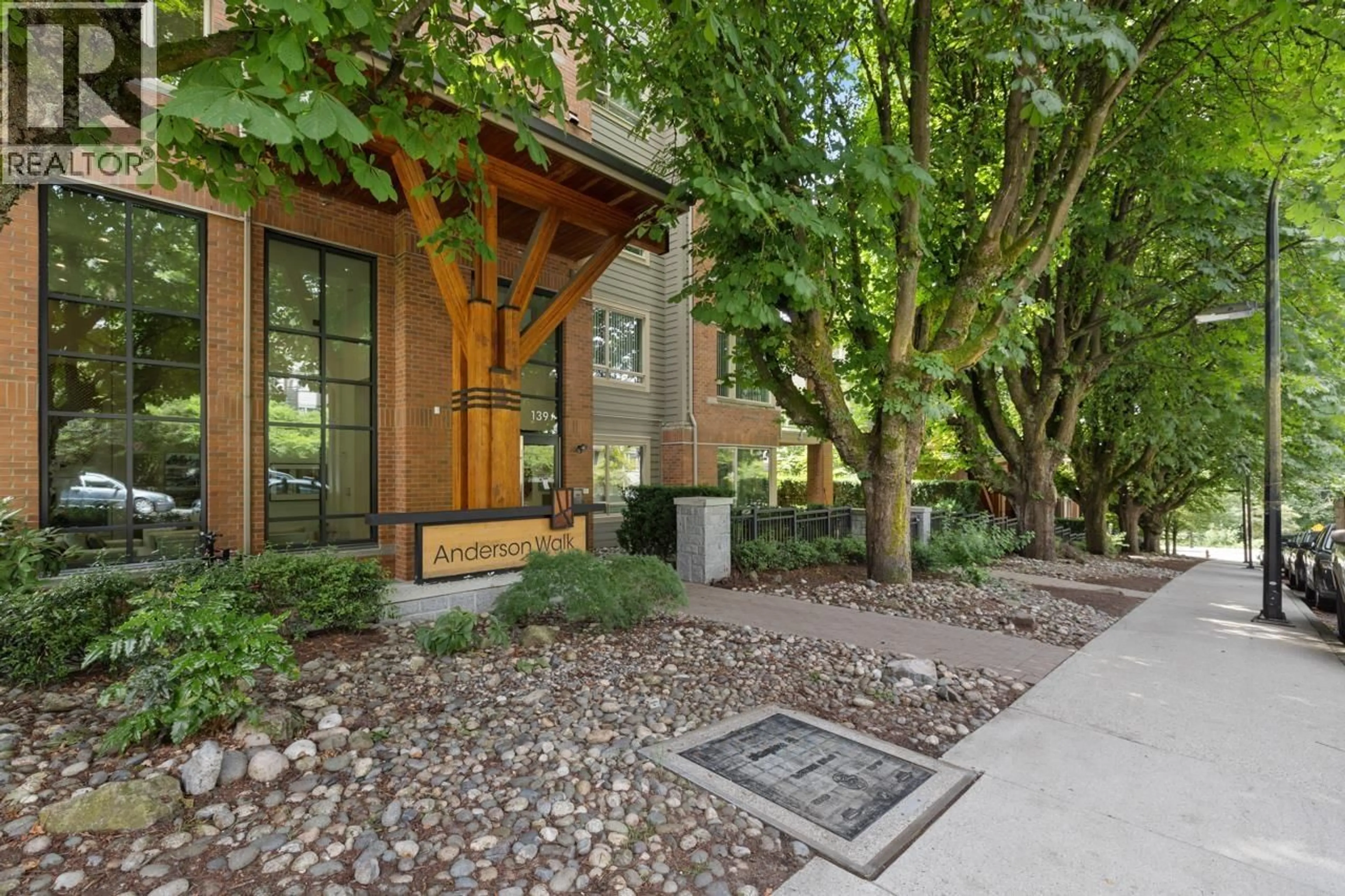 Unknown for 304 - 139 22ND STREET, North Vancouver British Columbia V7M0B5