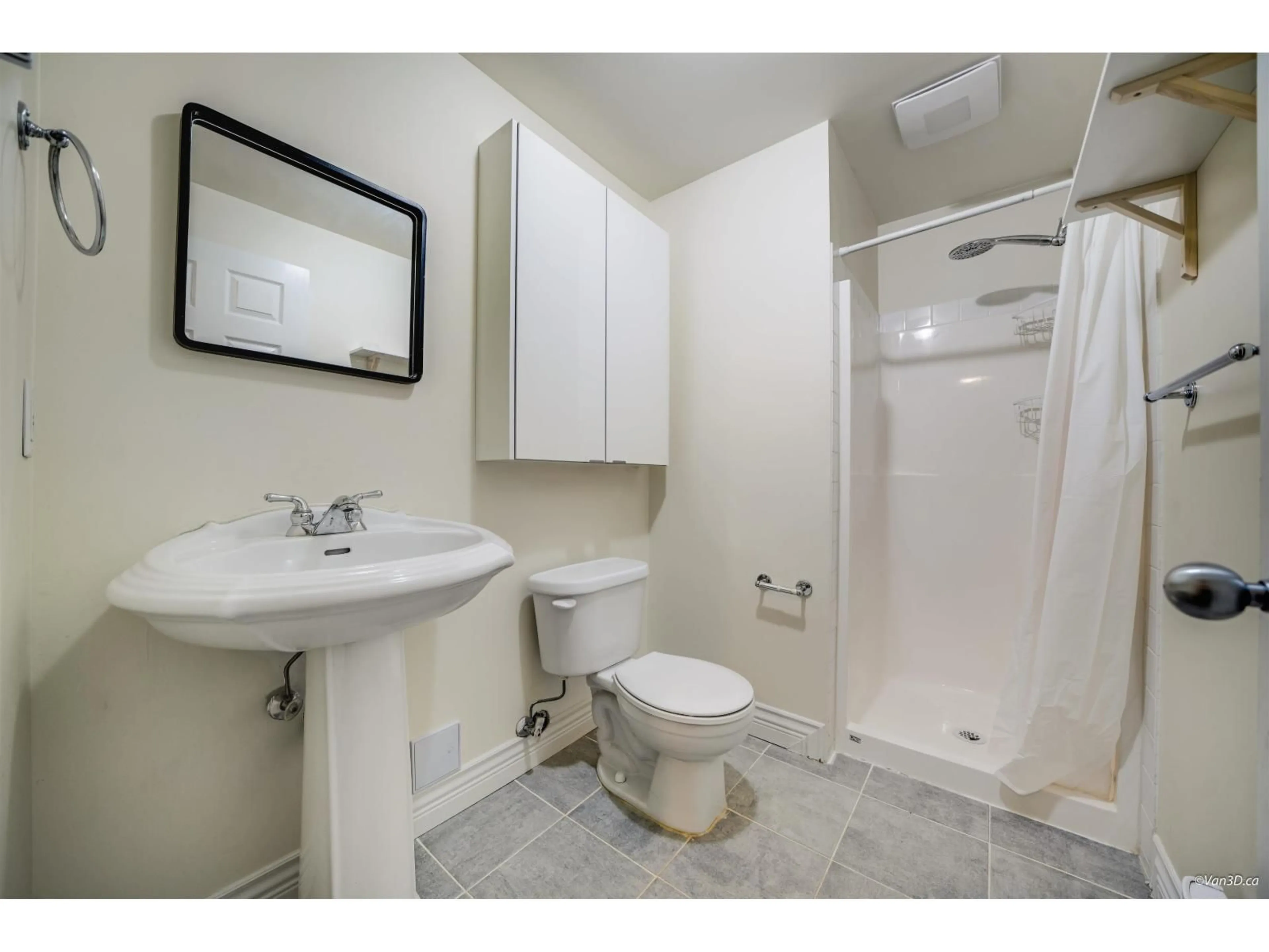 Standard bathroom, unknown for 35725 LEDGEVIEW DRIVE, Abbotsford British Columbia V3G2Z2