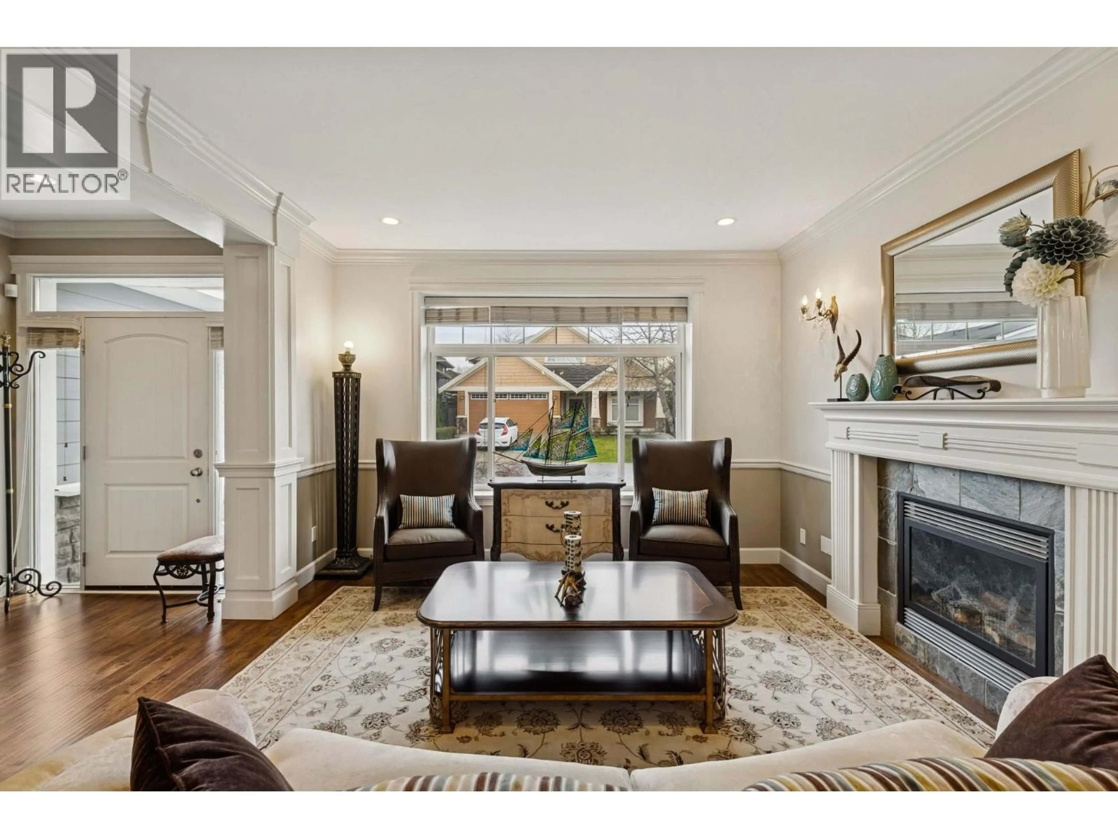 Living room with furniture, unknown for 5863 COVE LINK ROAD, Delta British Columbia V4K5G8