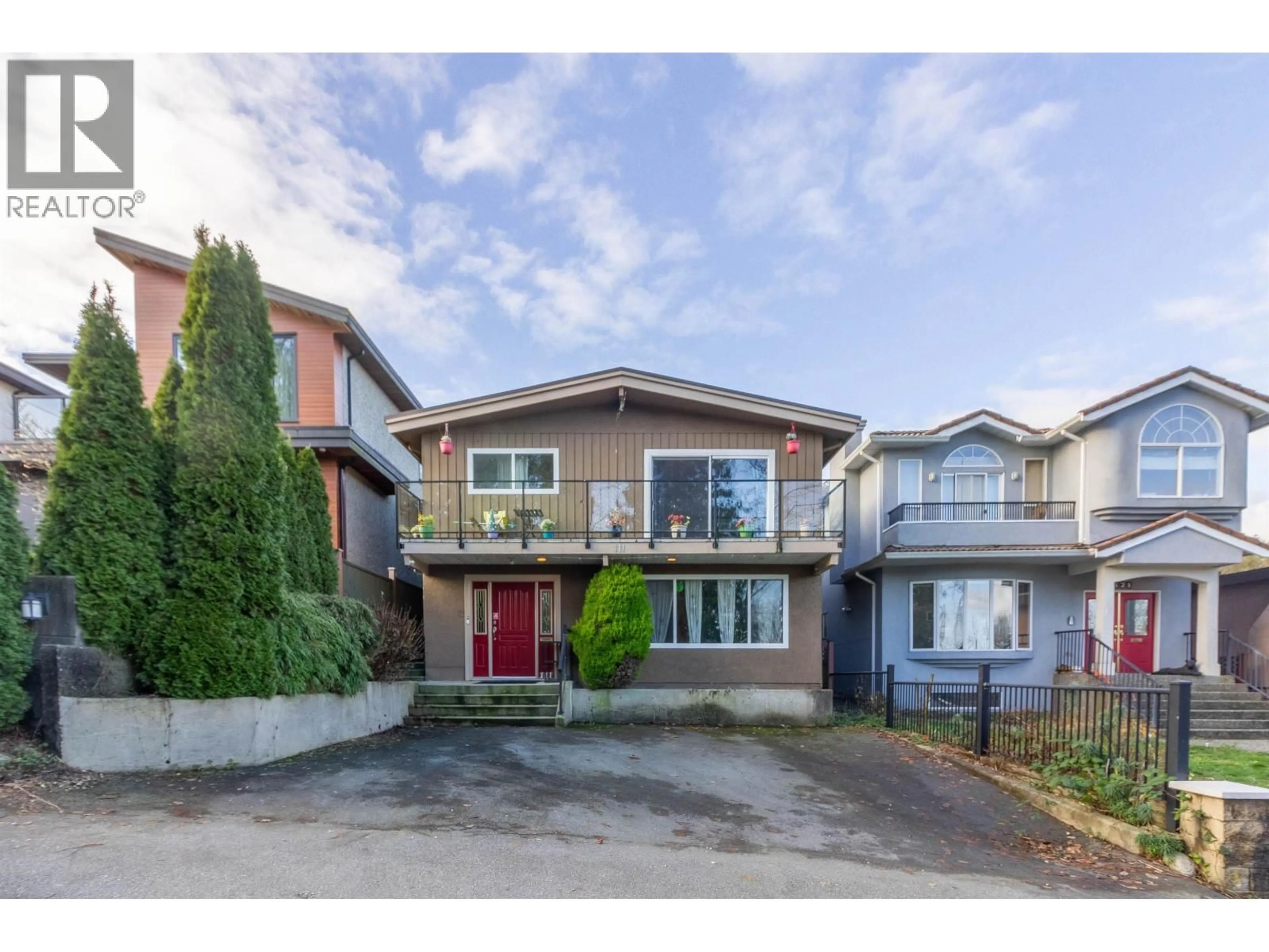 Unknown for 111 FELL AVENUE, Burnaby British Columbia V5B1L3