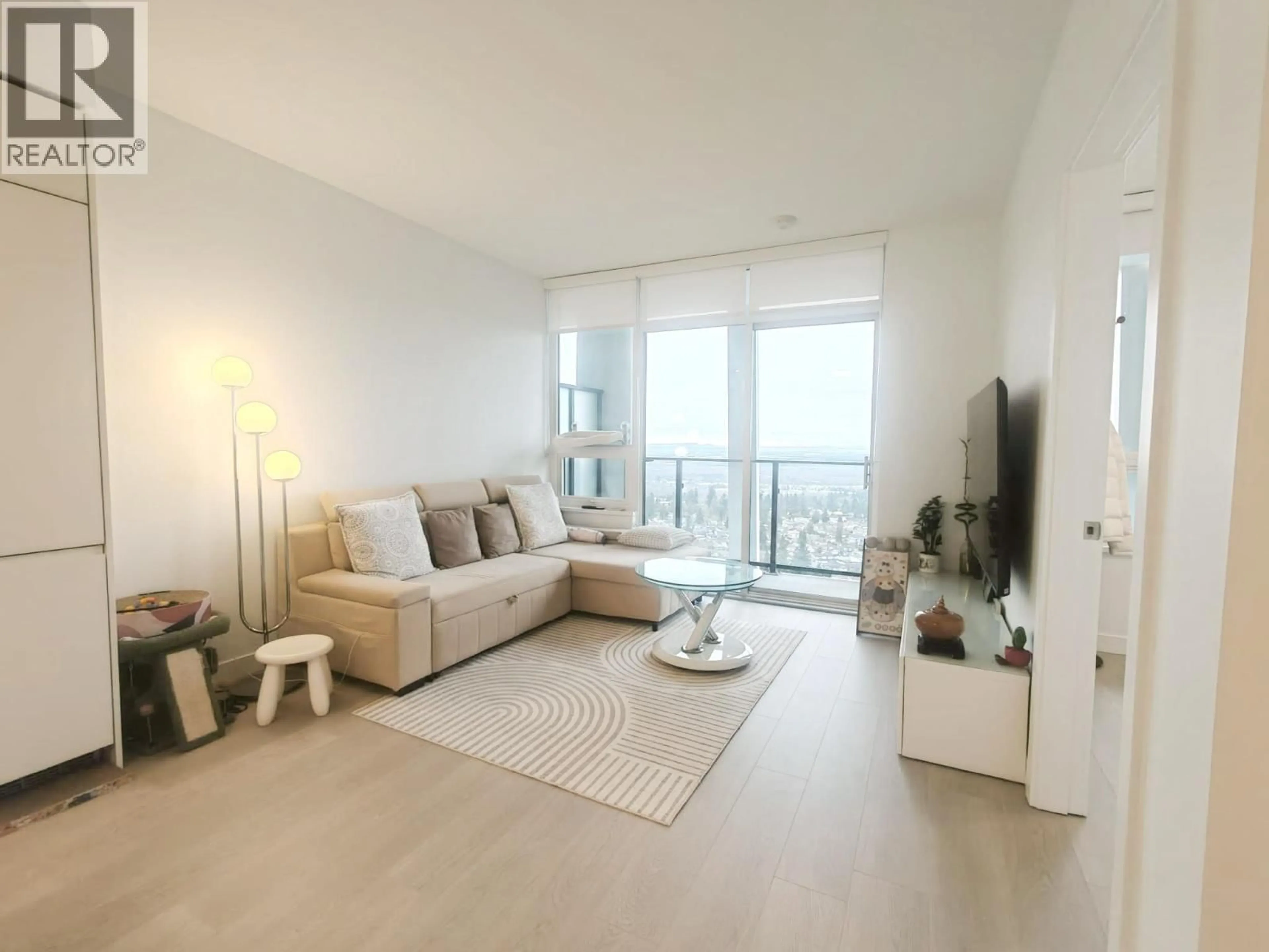 Living room with furniture, unknown for 2906 - 6537 TELFORD AVENUE, Burnaby British Columbia V5H0K9