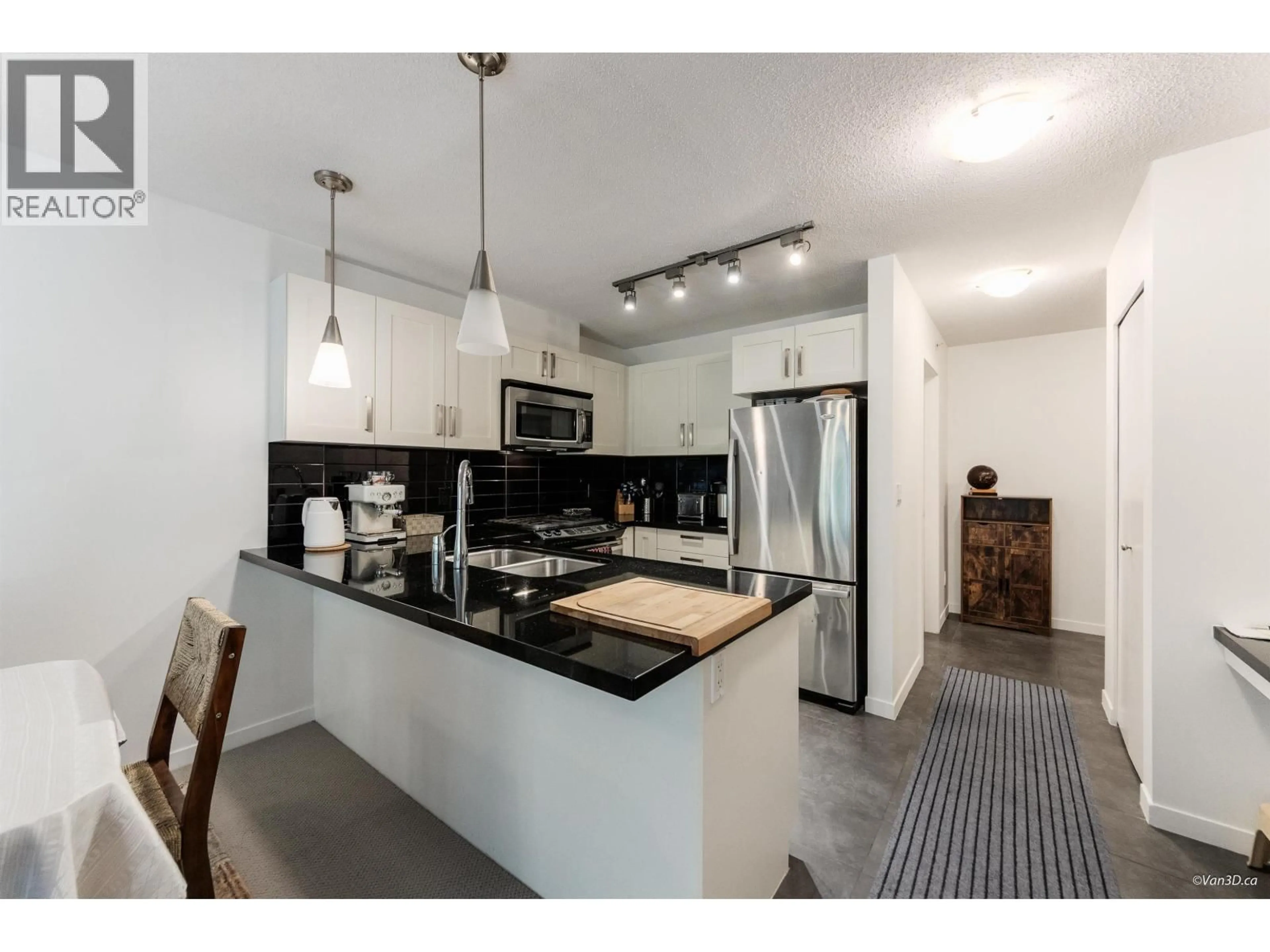 Open concept kitchen, unknown for 209 - 2133 DOUGLAS ROAD, Burnaby British Columbia V5C0E9