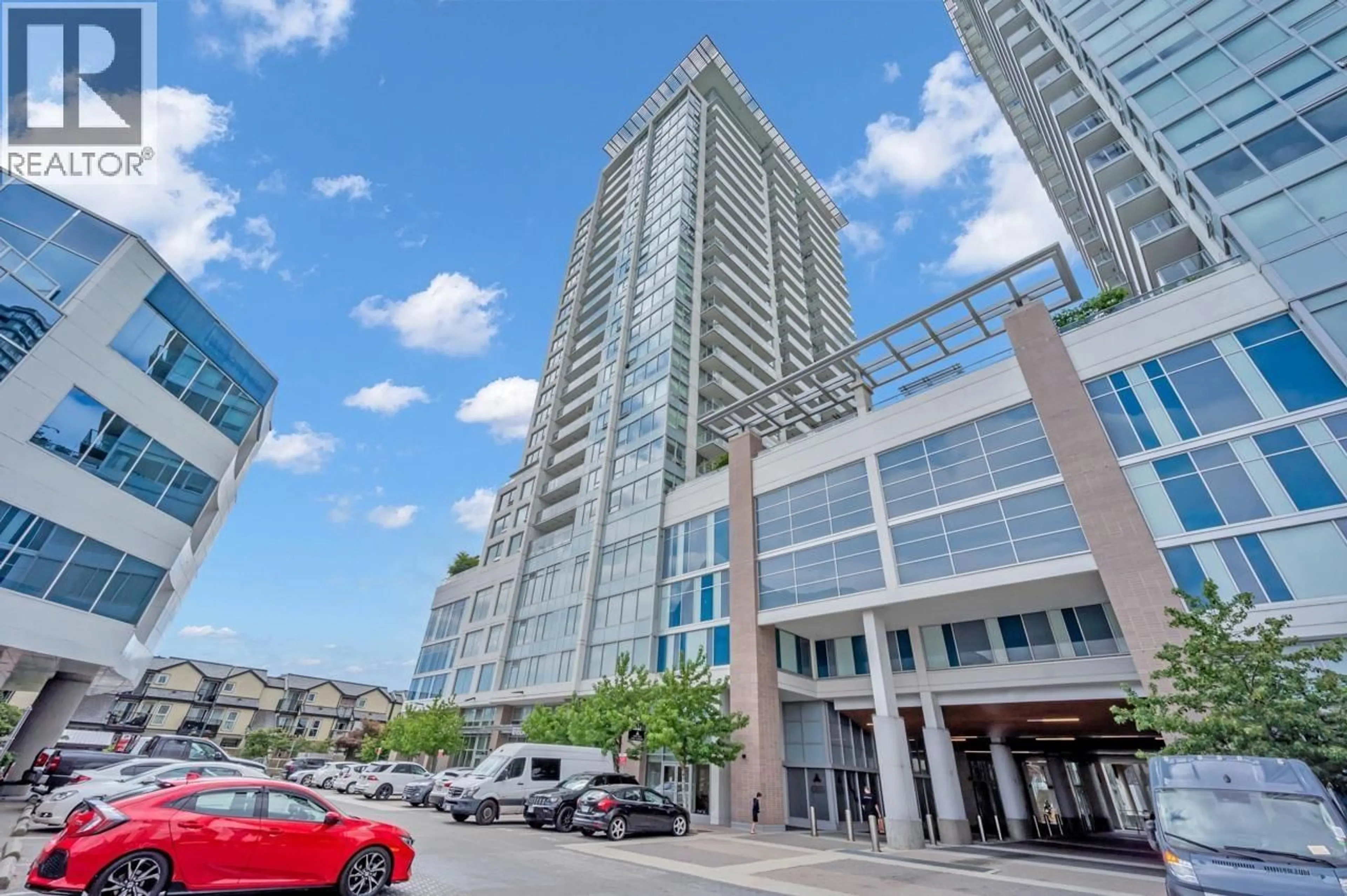 Indoor foyer for 902 - 988 QUAYSIDE DRIVE, New Westminster British Columbia V3M0L5