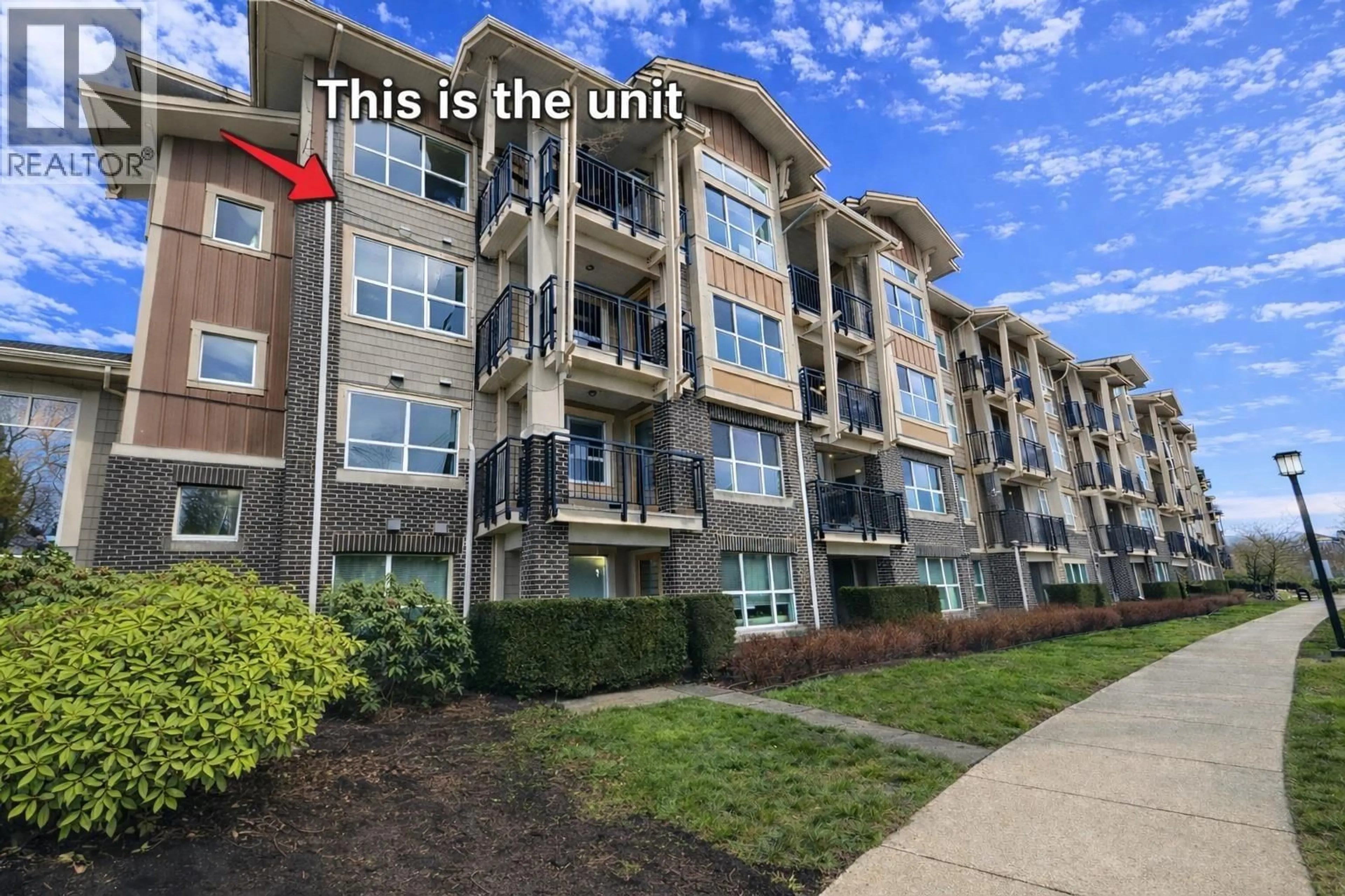 A pic from outside/outdoor area/front of a property/back of a property/a pic from drone, unknown for 301 - 5775 IRMIN STREET, Burnaby British Columbia V5J0C3