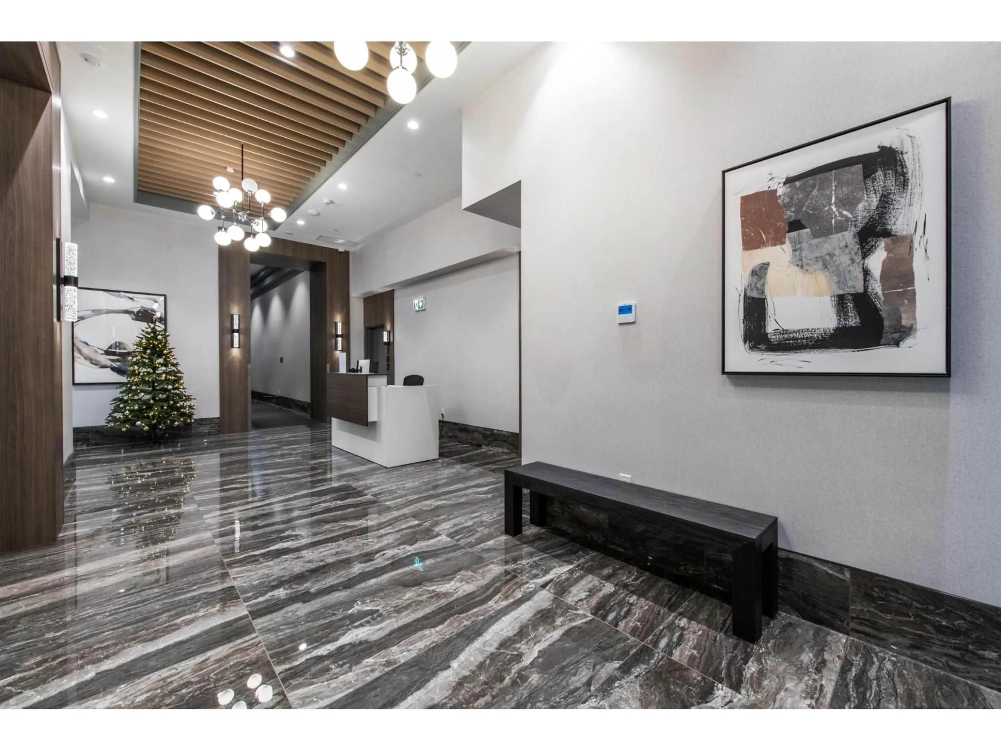 Lobby for 2401 - 8551 201ST, Langley British Columbia V2Y3Y5