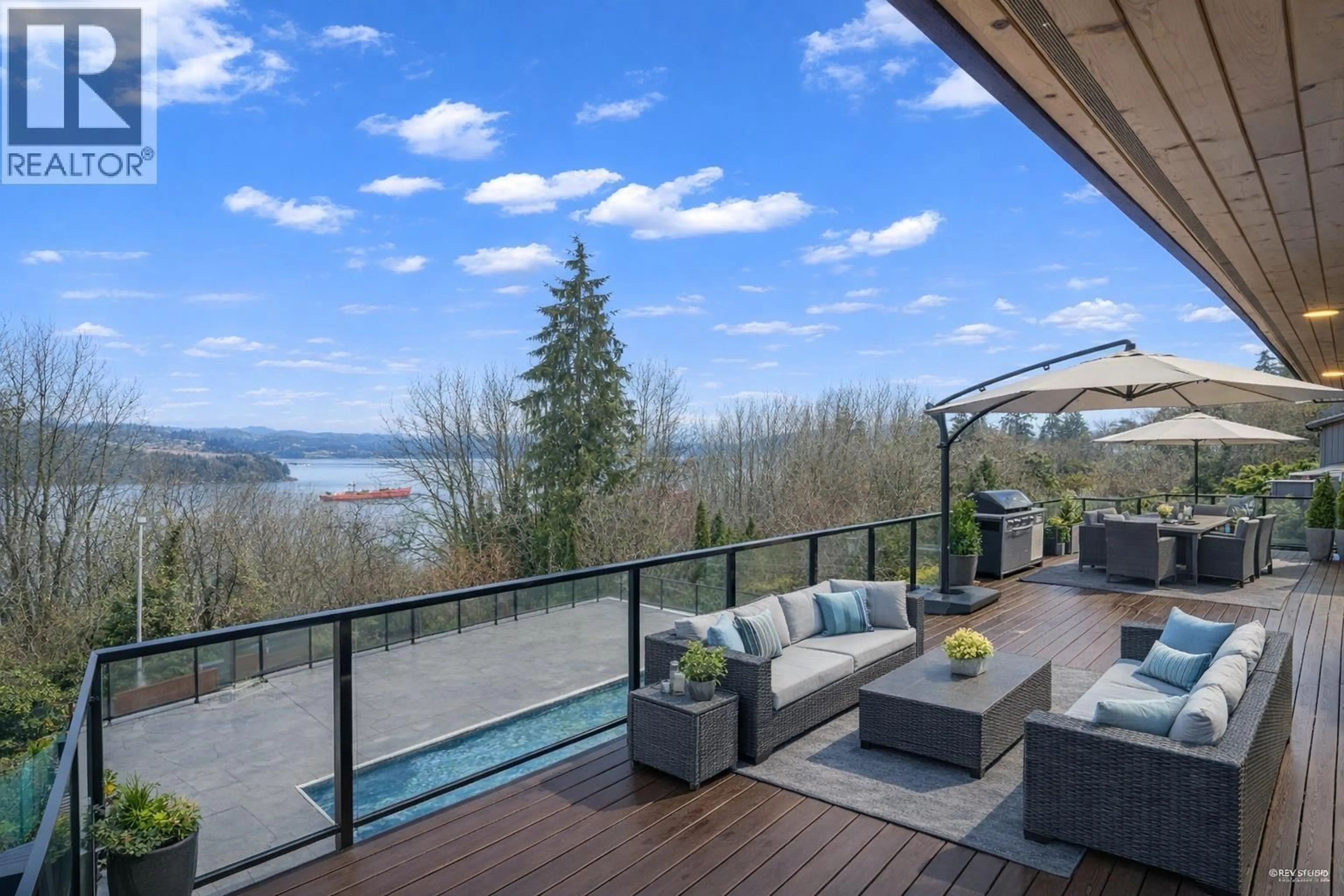 Patio, water/lake/river/ocean view for 5807 HIGHFIELD DRIVE, Burnaby British Columbia V5B1E4