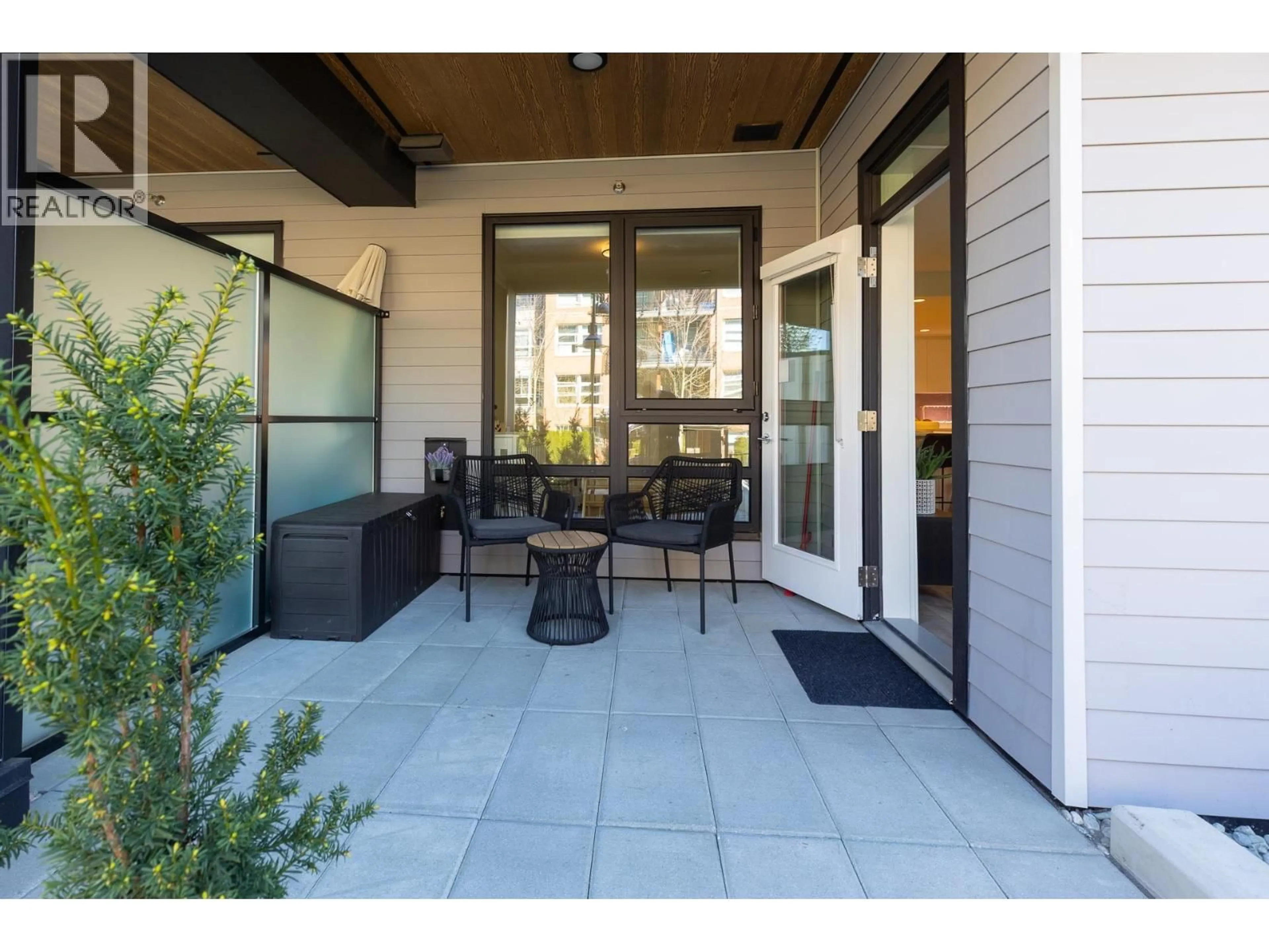 Patio, street for 105 - 615 COTTONWOOD AVENUE, Coquitlam British Columbia V3J2S5